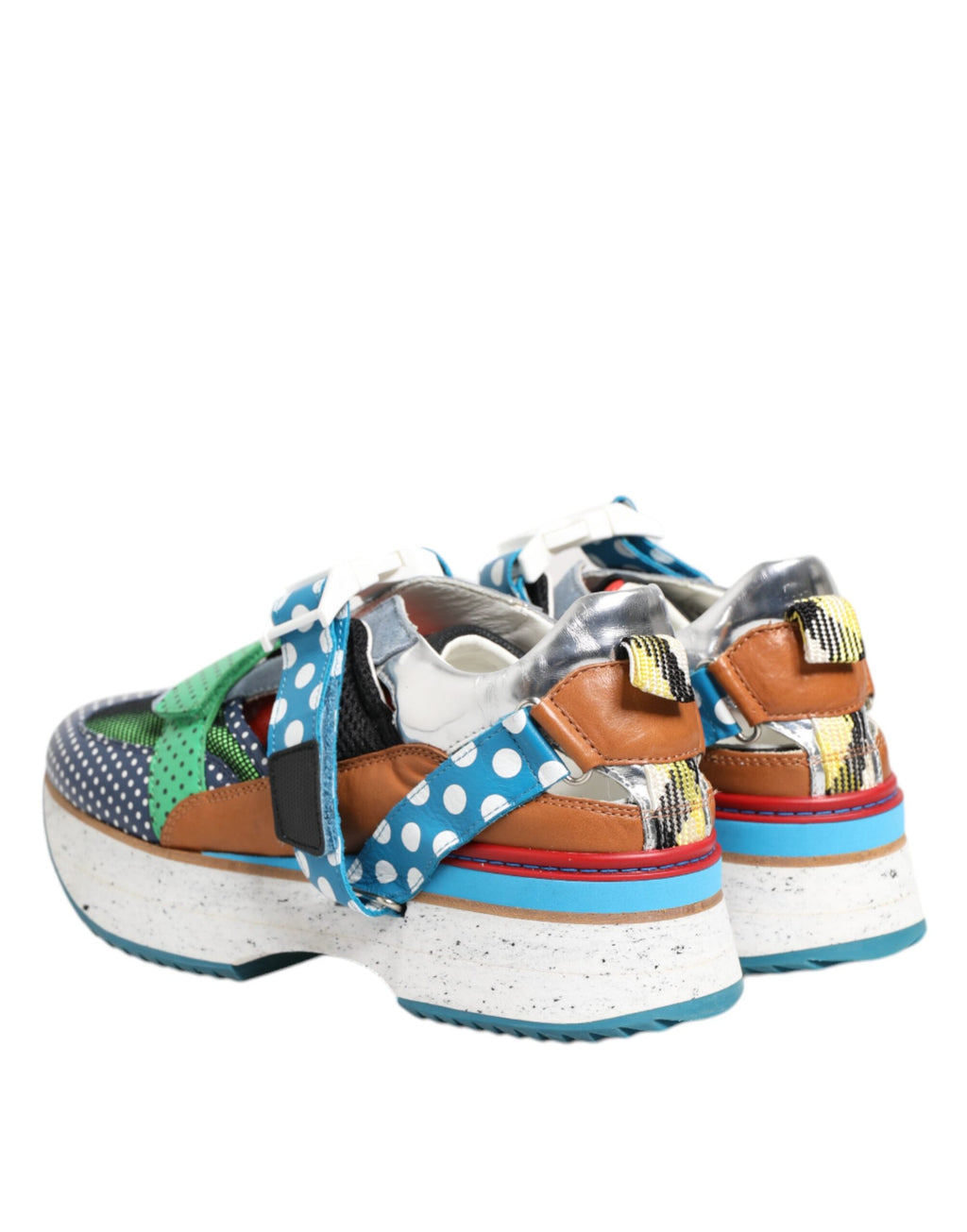 Chaussures sneakers basses en cuir multicolore Dolce & Gabbana, style décontracté et moderne, vue de face.
