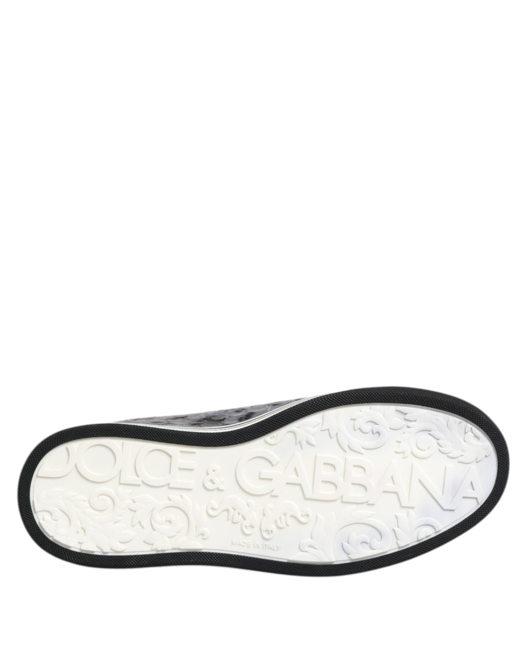 Chaussures basses Dolce & Gabbana en cuir gris avec motif léopard, sneakers élégants et tendance.