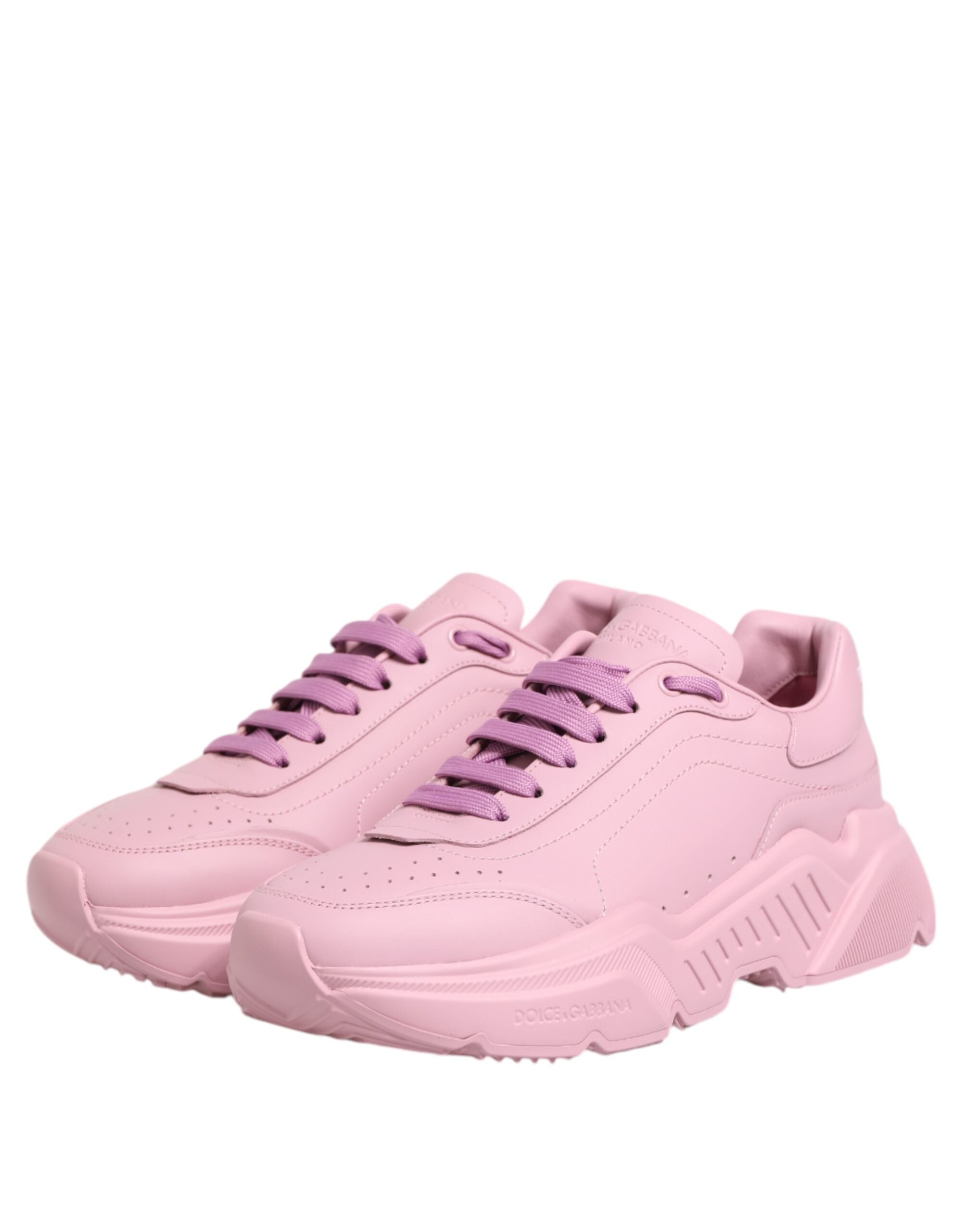 Chaussures sneakers basses en cuir rose Dolce & Gabbana Daymaster, vue de face avec semelle blanche et design élégant.