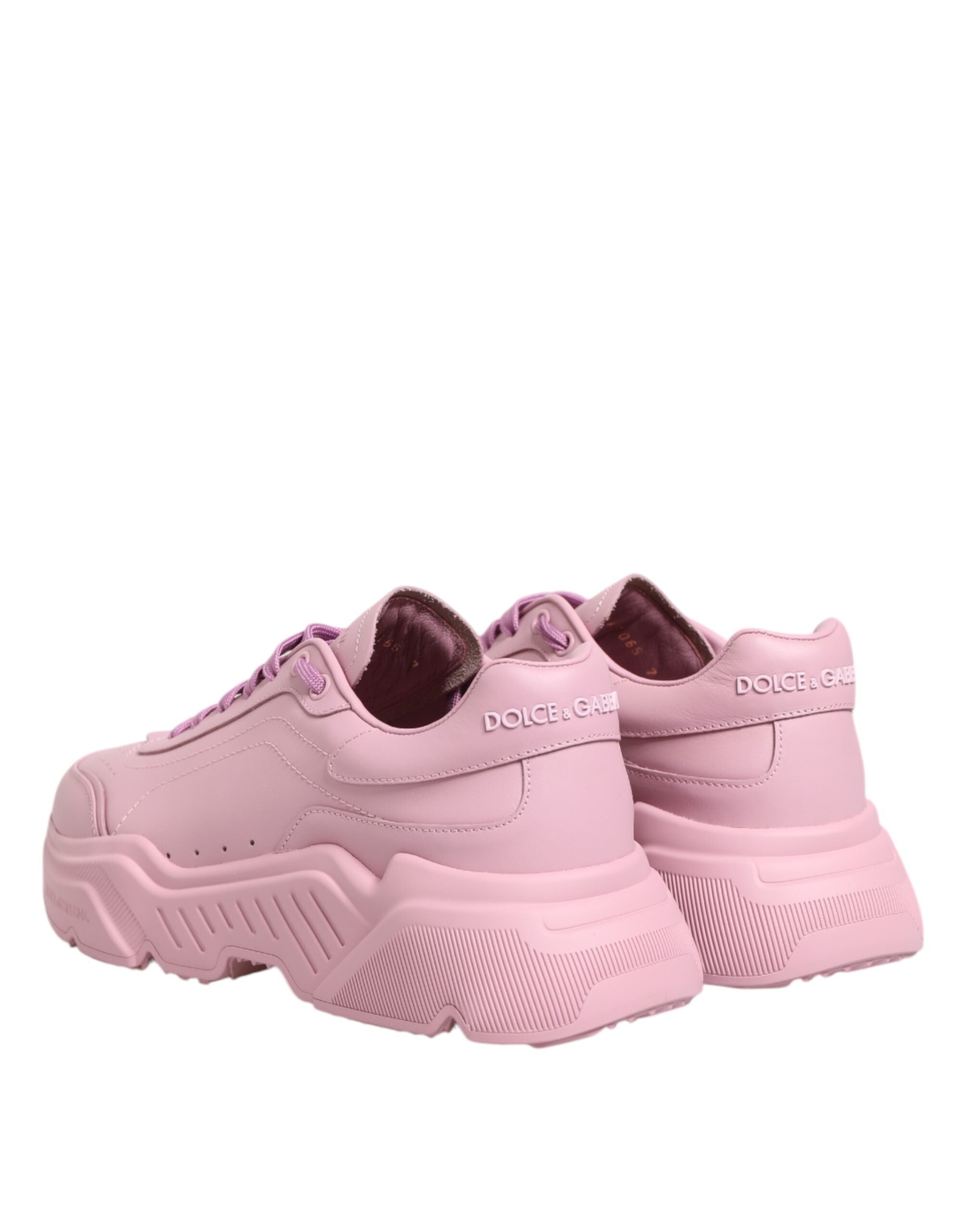 Chaussures basses Dolce & Gabbana Daymaster en cuir rose, baskets décontractées pour femmes, détails élégants et confortables.