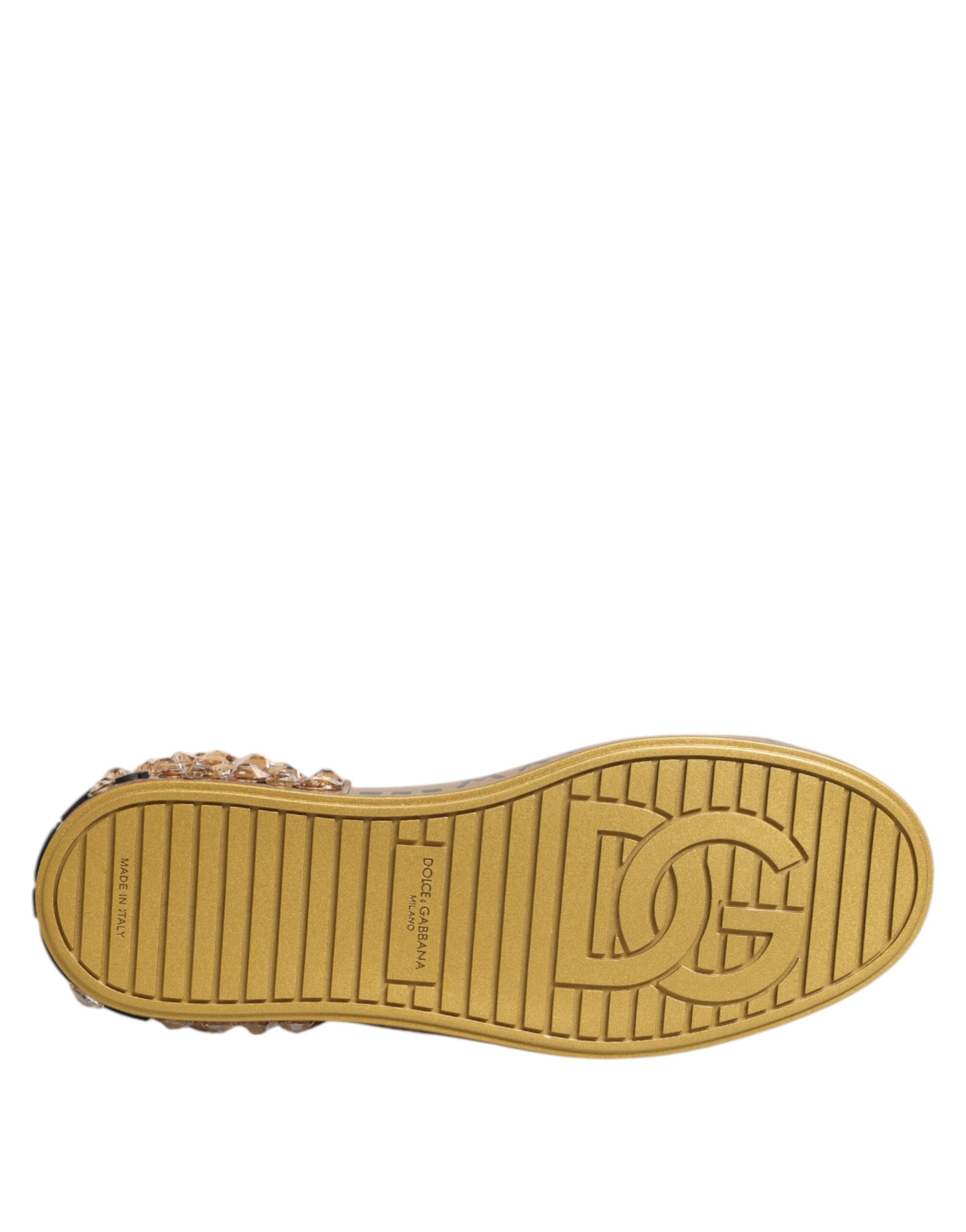 Chaussures sneakers Portofino en or blanc et cristaux de Dolce & Gabbana, vue de face avec détails brillants.
