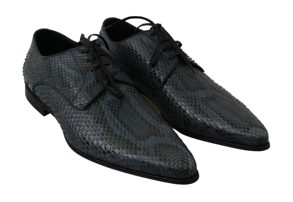 Chaussures Dolce & Gabbana en cuir de python bleu avec motif serpent, élégantes et sophistiquées pour femme.