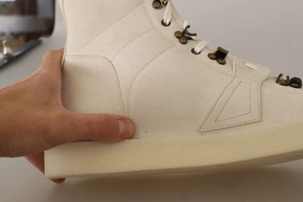 Bottes pour hommes en cuir blanc Dolce & Gabbana avec lacets, style élégant et moderne.