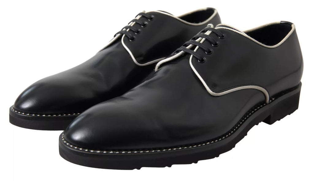 Chaussures formelles en cuir noir et blanc de Dolce & Gabbana, élégantes et sophistiquées pour homme.