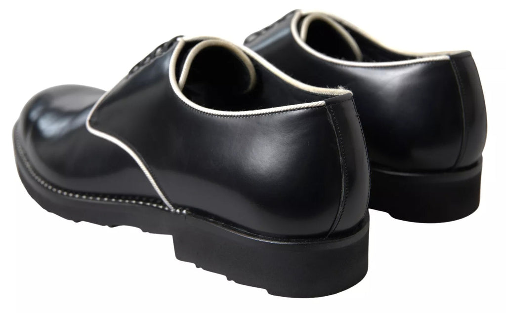 Chaussures formelles en cuir noir et blanc Dolce & Gabbana pour homme, élégantes et sophistiquées.