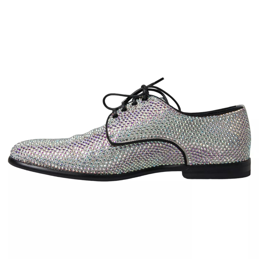 Chaussures Derby en cuir argenté Dolce & Gabbana avec strass, élégantes et sophistiquées, vues de face sur fond blanc.