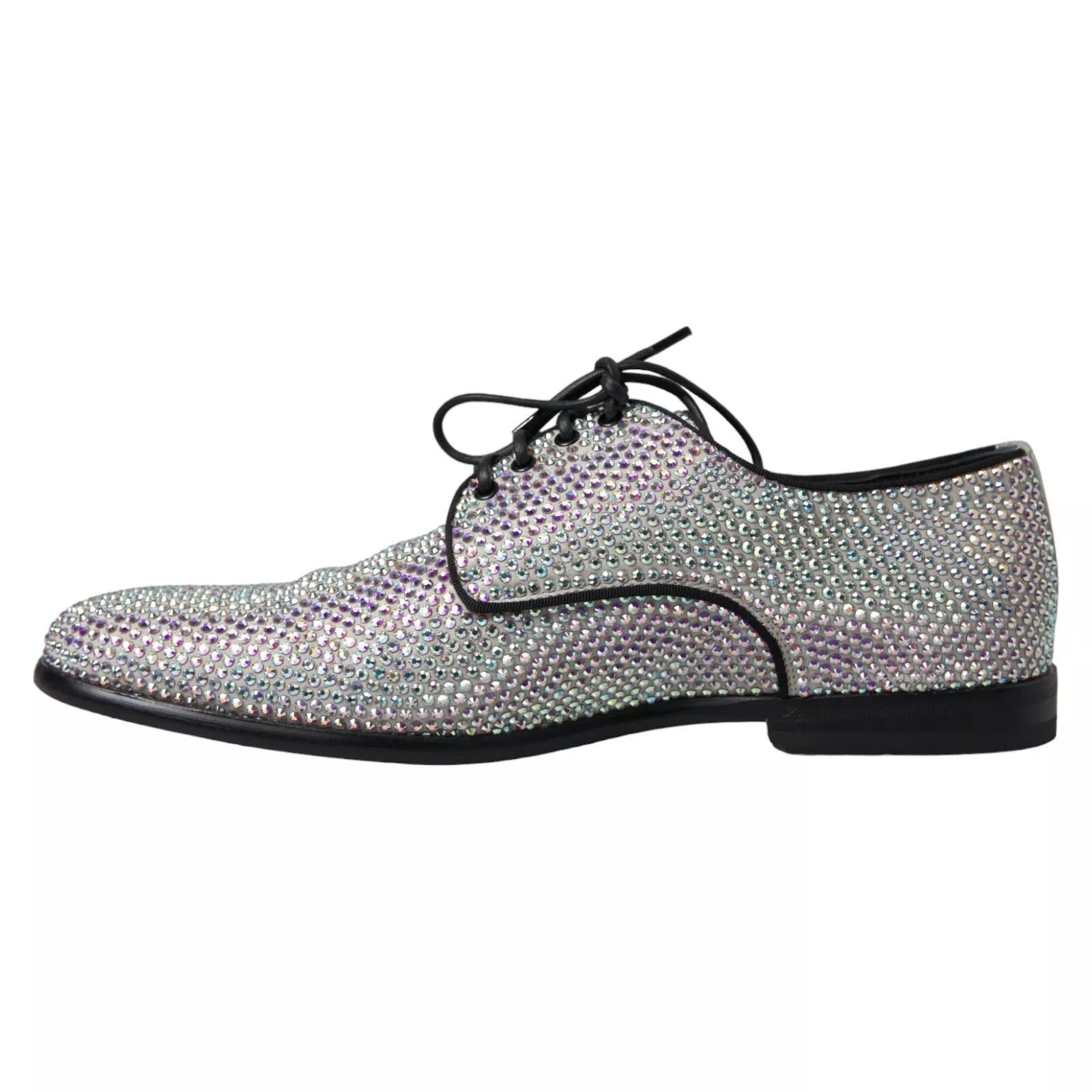 Chaussures Derby en cuir argenté Dolce & Gabbana avec strass, élégantes et sophistiquées, vues de face sur fond blanc.