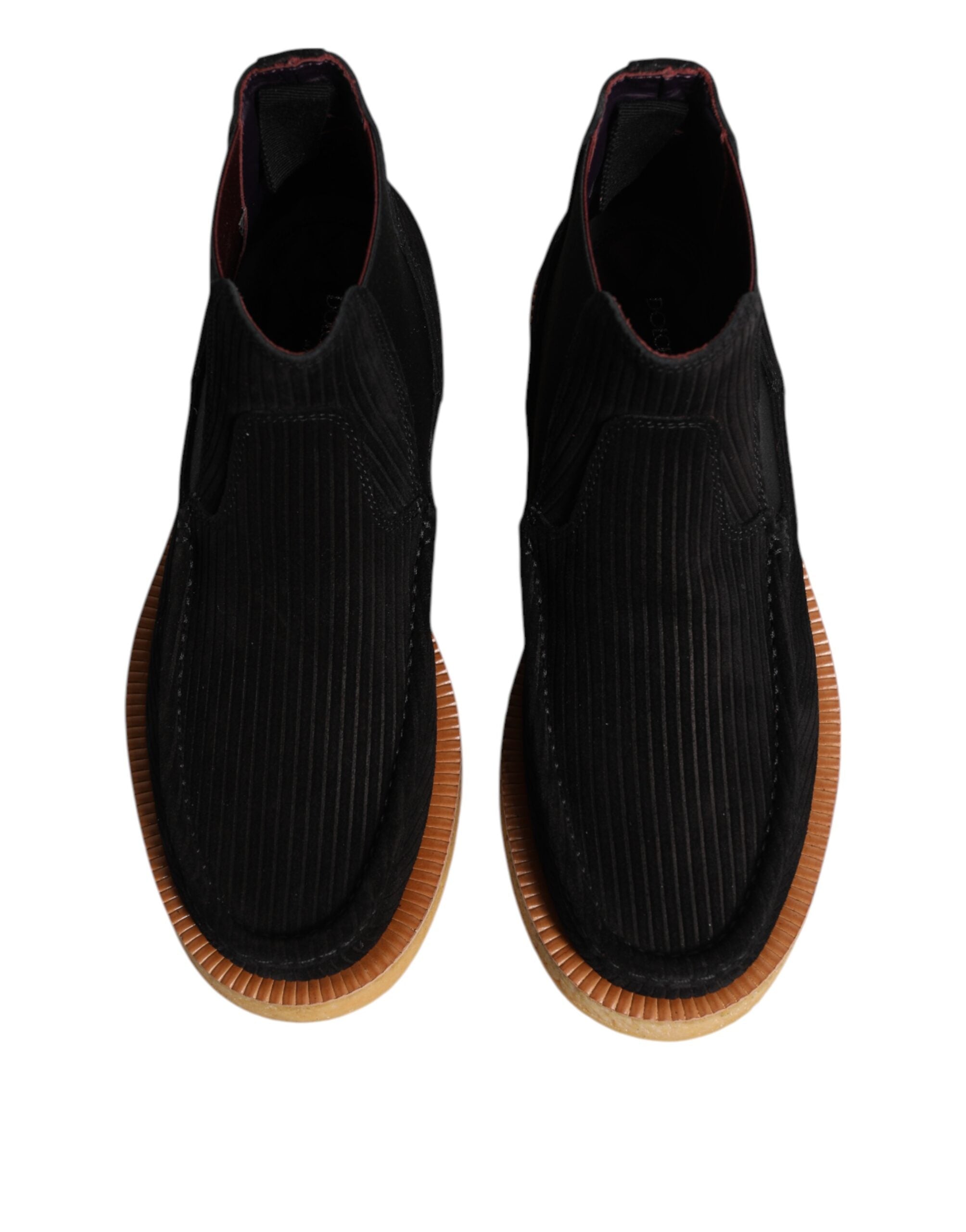 Bottines noires en daim pour femme de Dolce & Gabbana, slip-on à la cheville, style élégant et sophistiqué.