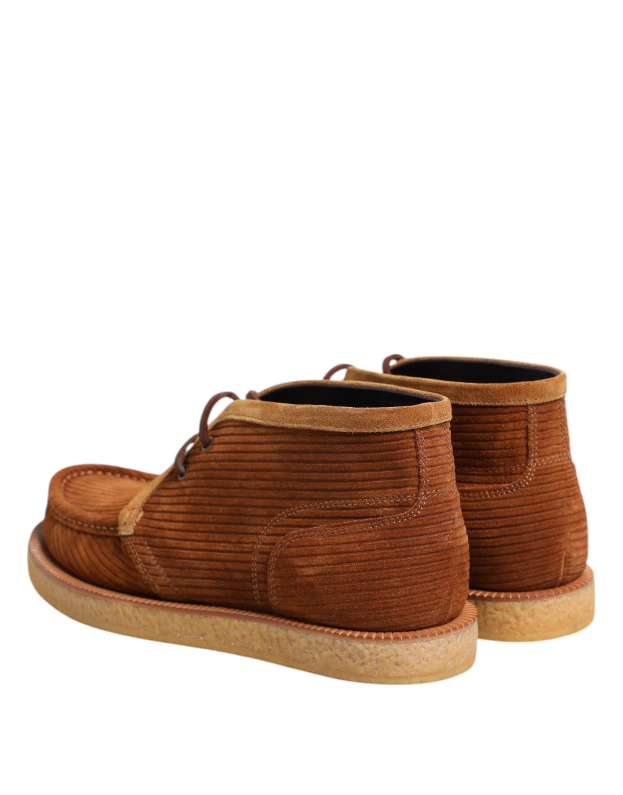 Bottes desert en daim et nubuck marron de Dolce & Gabbana, ankle, chaussures élégantes, vue de côté