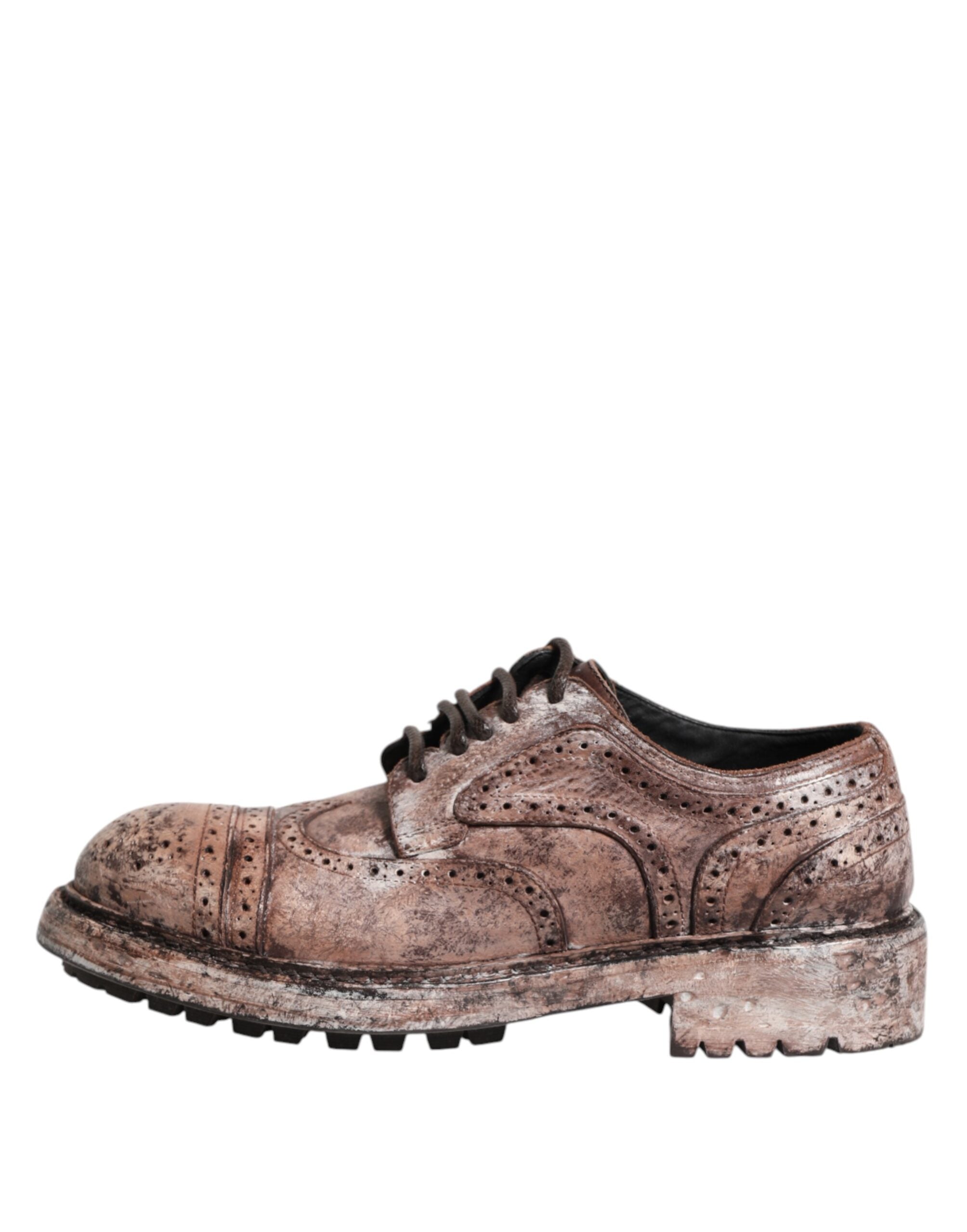 Chaussures brogue en cuir marron distressed de Dolce & Gabbana avec lacets, style élégant et sophistiqué.