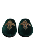Chaussures slippers en velours vert Dolce & Gabbana avec embellissements croisés, élégantes et confortables pour hommes ou femmes