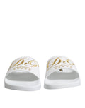 Sandales Dolce & Gabbana en cuir blanc pour plage, chaussures de bain élégantes et confortables.