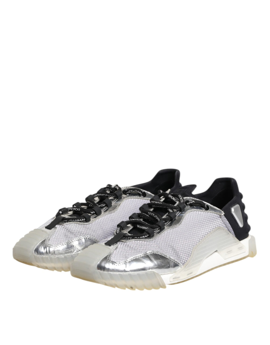Chaussures Dolce & Gabbana NS1 pour homme, baskets basses noires et argentées, vue de face avec détails en cuir et logo.