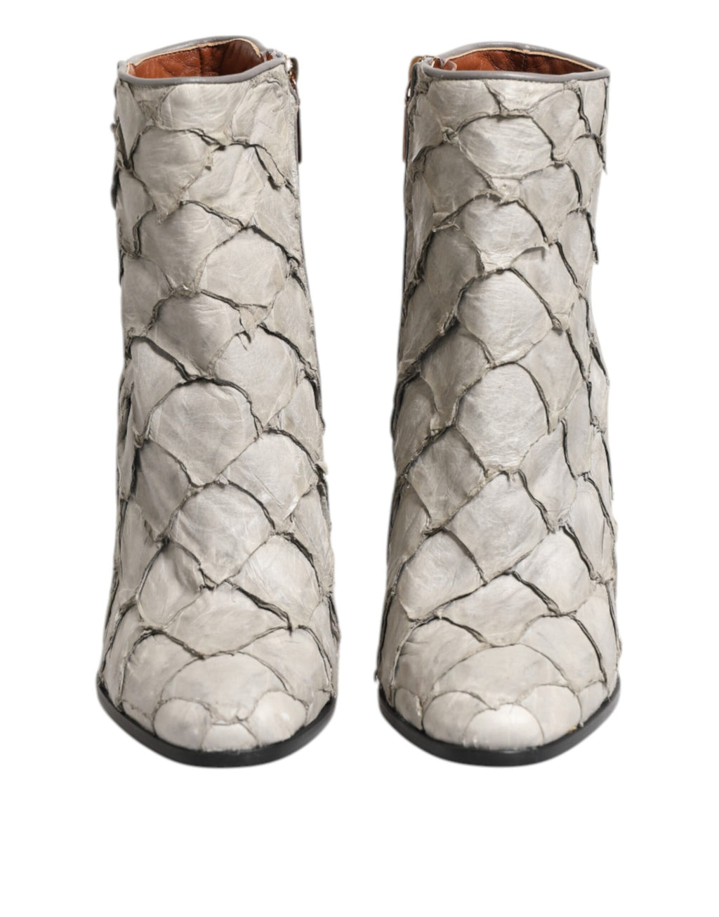 Escarpins en cuir blanc Dolce & Gabbana, bottines à talons, semelle en cuir, détail élégant et sophistiqué.