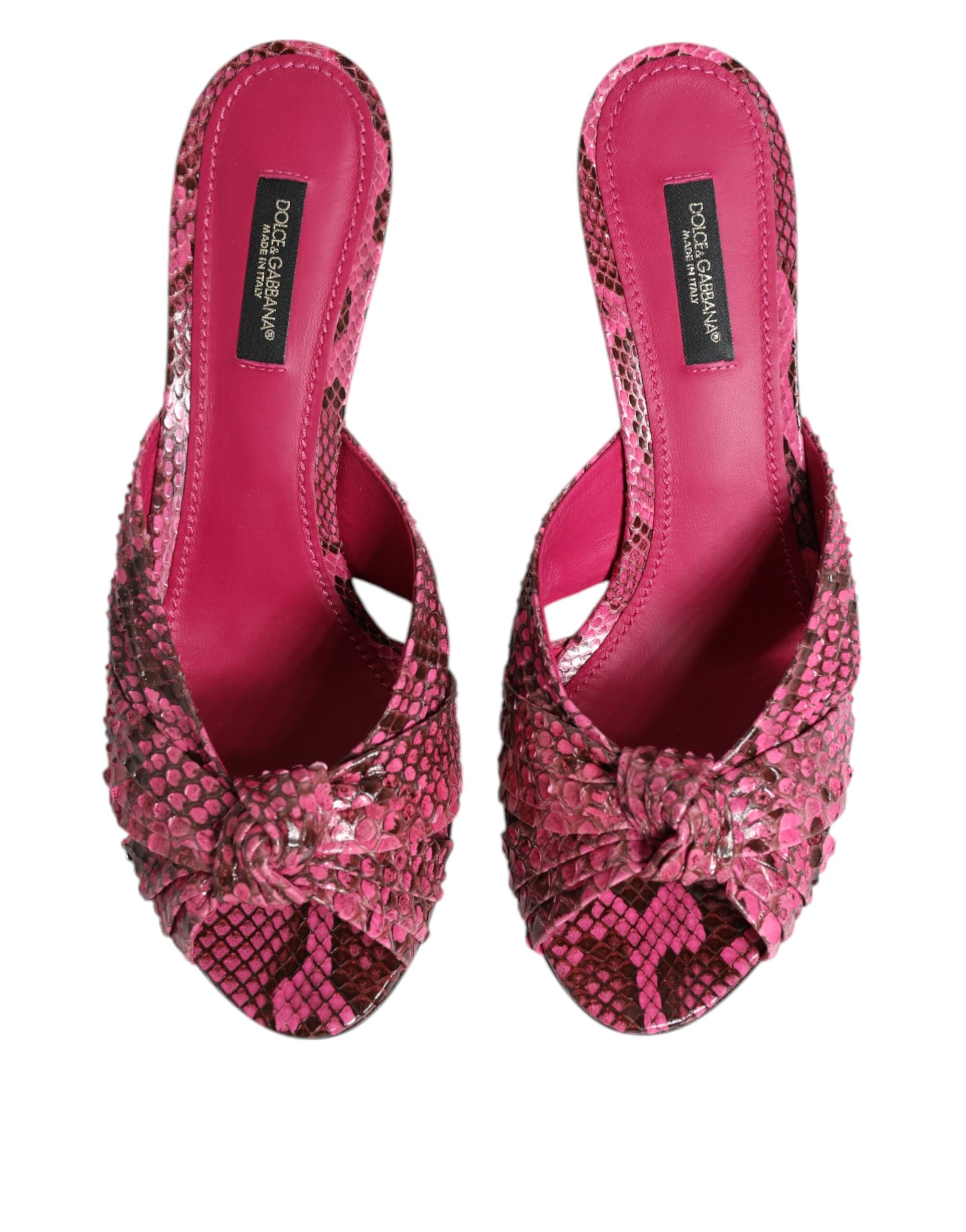 Sandales à talons roses en cuir Dolce & Gabbana, chaussures élégantes avec semelle ouverte et design sophistiqué.