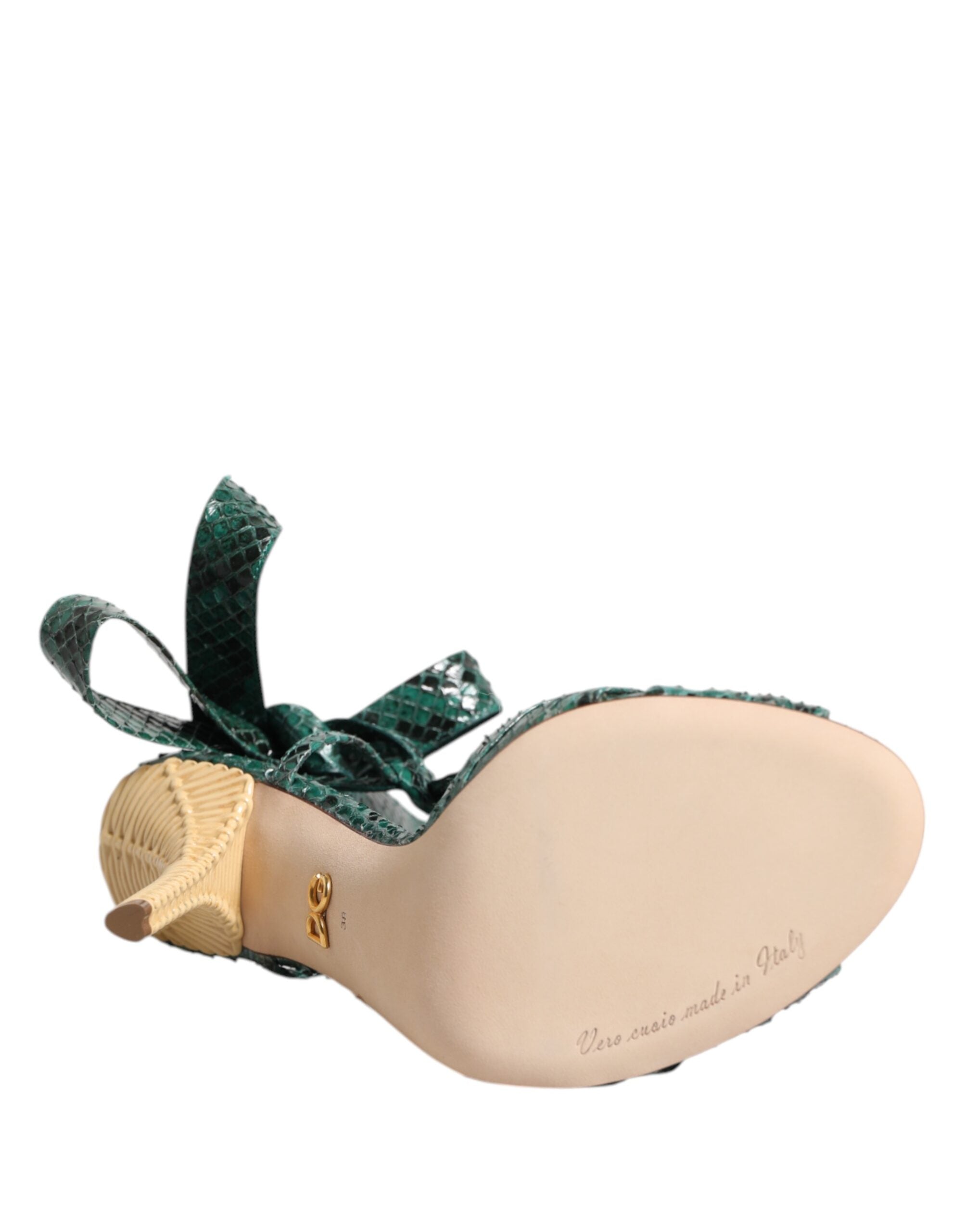 Sandales à talons en cuir de python vert Dolce & Gabbana, chaussures élégantes avec design sophistiqué.