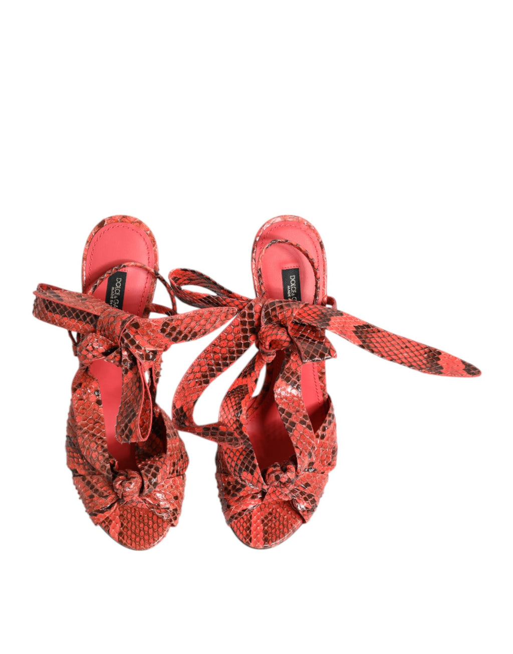 Sandales à talons en cuir de python corail de Dolce & Gabbana, chaussures élégantes avec design sophistiqué.
