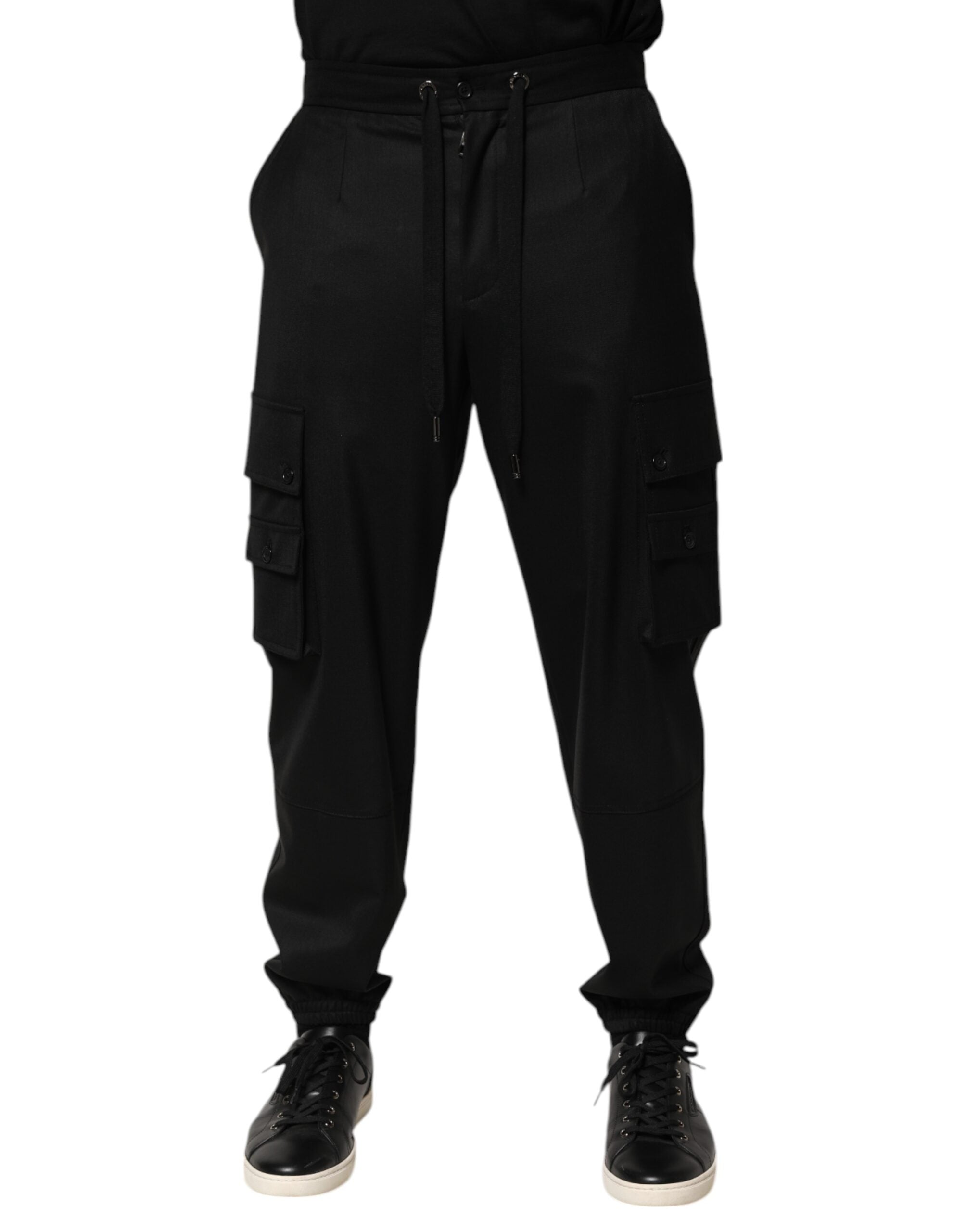 Pantalon de jogging cargo noir Dolce & Gabbana pour homme, style décontracté avec poches latérales en tissu doux.