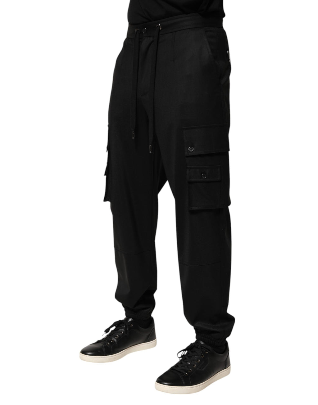 Pantalon de jogging cargo noir Dolce & Gabbana pour homme, coupe décontractée et style élégant.