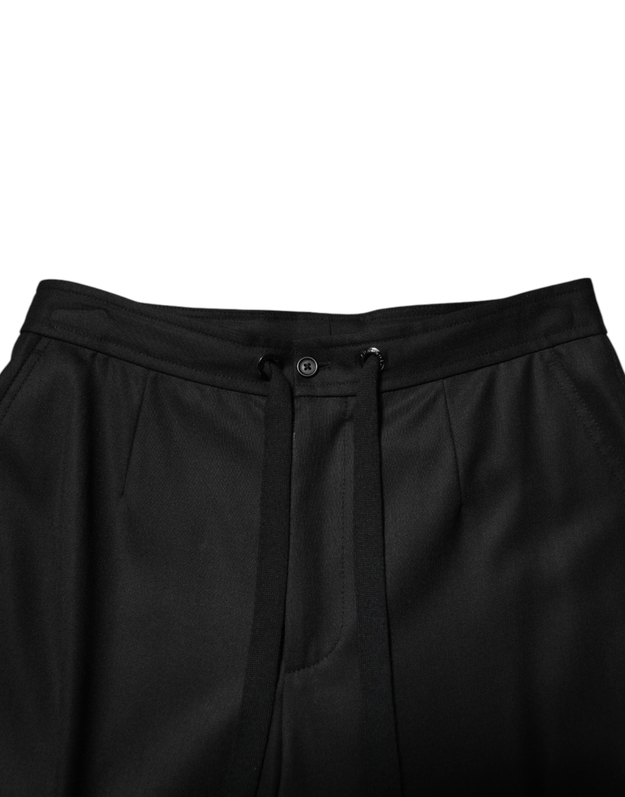 Pantalon de jogging cargo noir Dolce & Gabbana pour homme, coupe décontractée avec poches pratiques et style élégant.