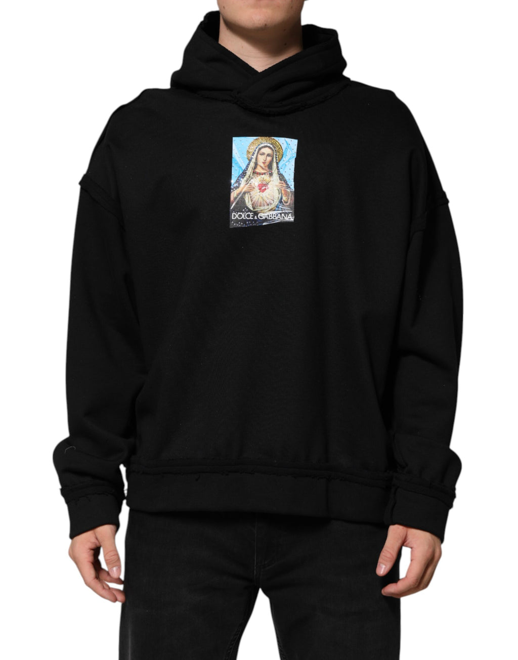 Sweat à capuche noir imprimé Dolce & Gabbana avec détails en cristaux et veste ornée de motifs élégants.