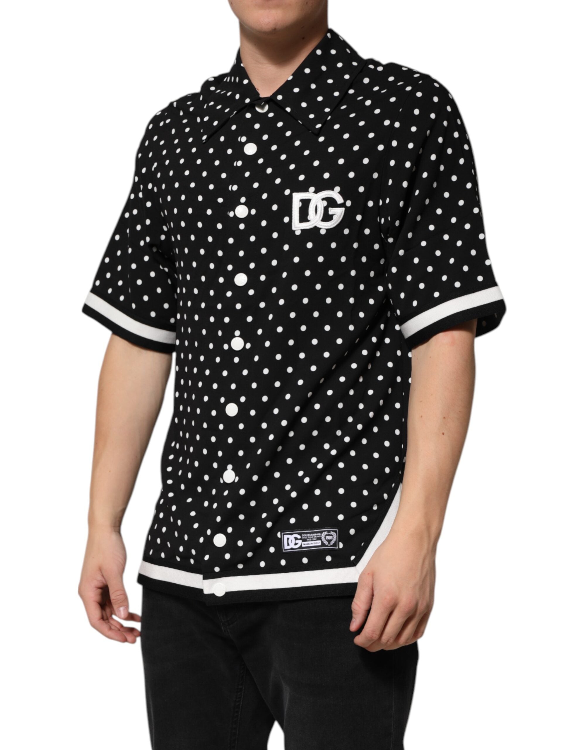 T-shirt polo Dolce & Gabbana à manches courtes noires avec pois et col, élégant et décontracté.