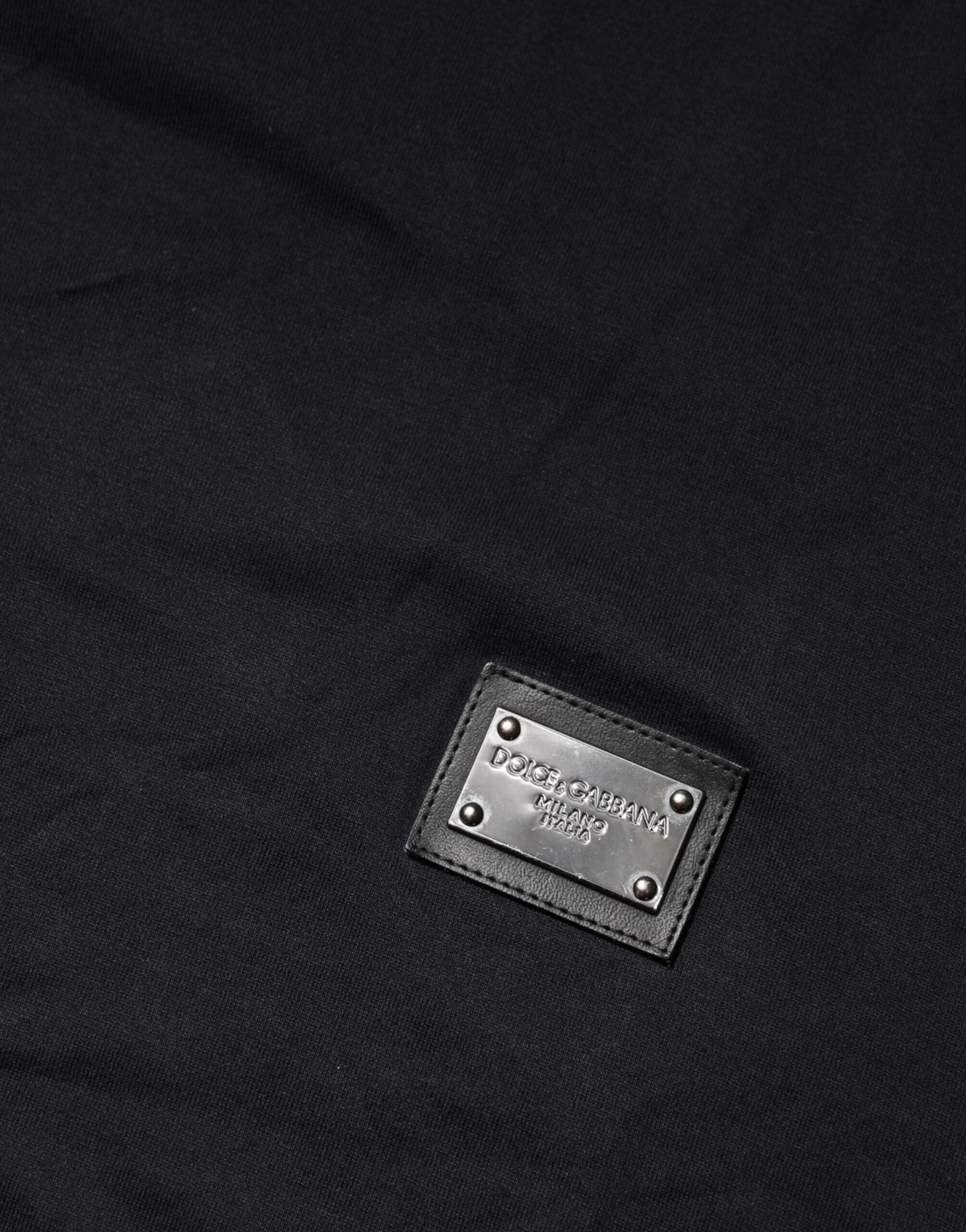 T-shirt en coton bleu foncé Dolce & Gabbana avec logo en plaque sur la poitrine, col rond et coupe classique.