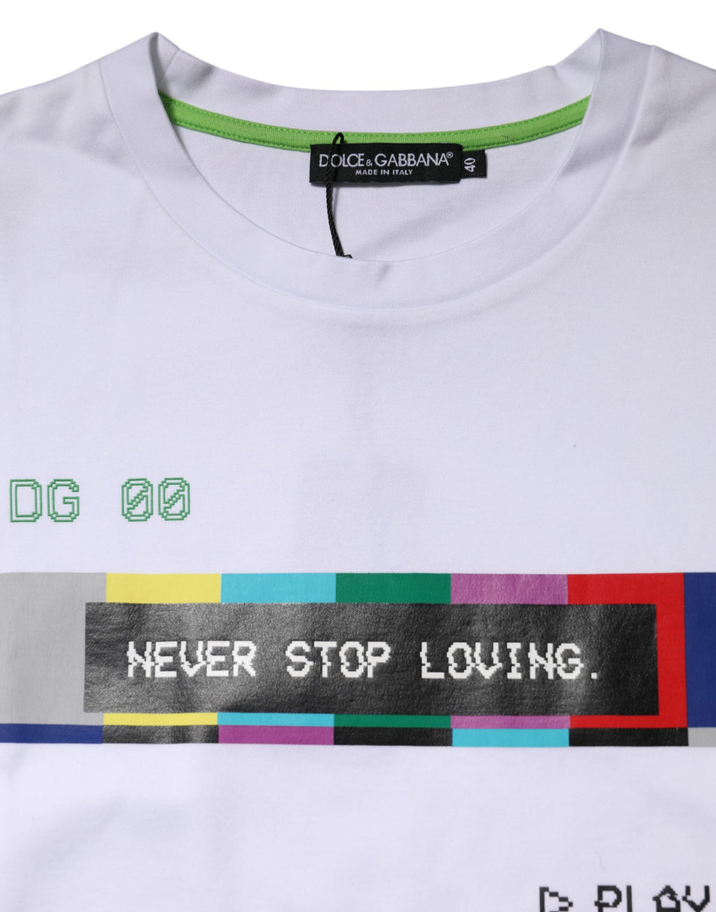 T-shirt blanc en coton Dolce & Gabbana à manches courtes avec imprimé floral, mode élégante et décontractée.