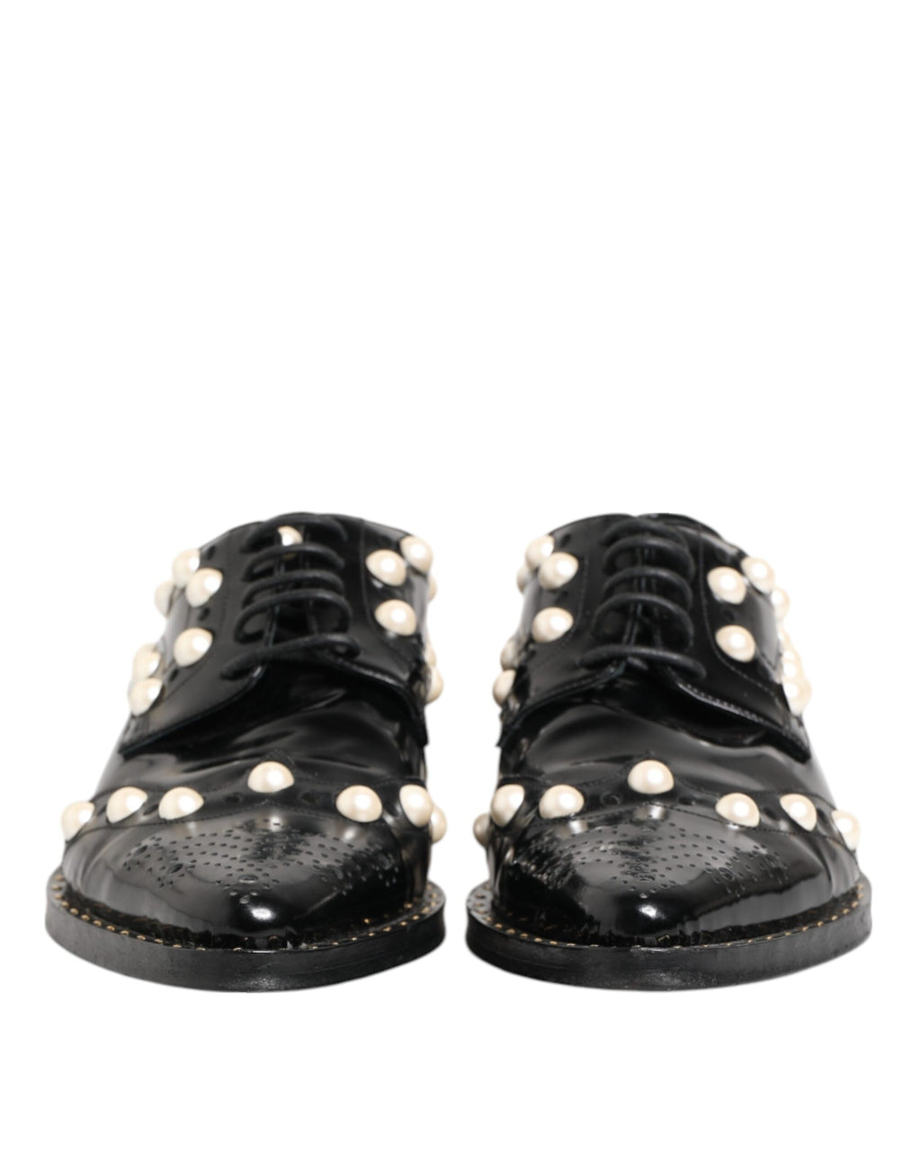 Chaussures à talons Dolce & Gabbana en cuir noir avec fausses perles et brogue, élégantes et sophistiquées.