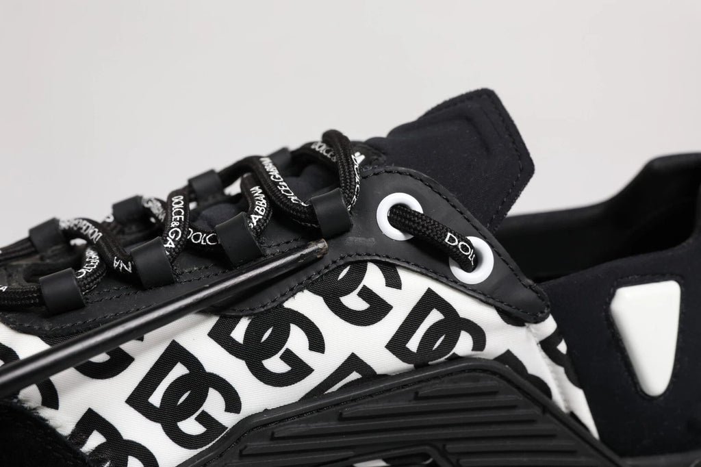Chaussures basses noires Dolce & Gabbana logo en dentelle et lacets, sneakers élégants pour homme.