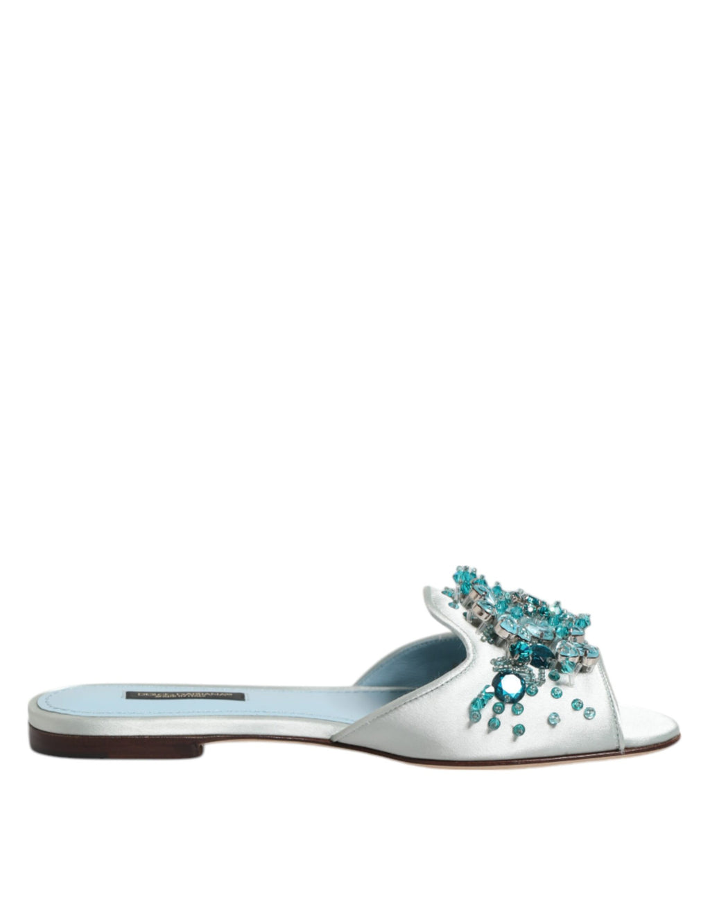 Chaussures Dolce & Gabbana en cuir argenté et bleu avec perles décoratives, style sandale à glissière élégante.