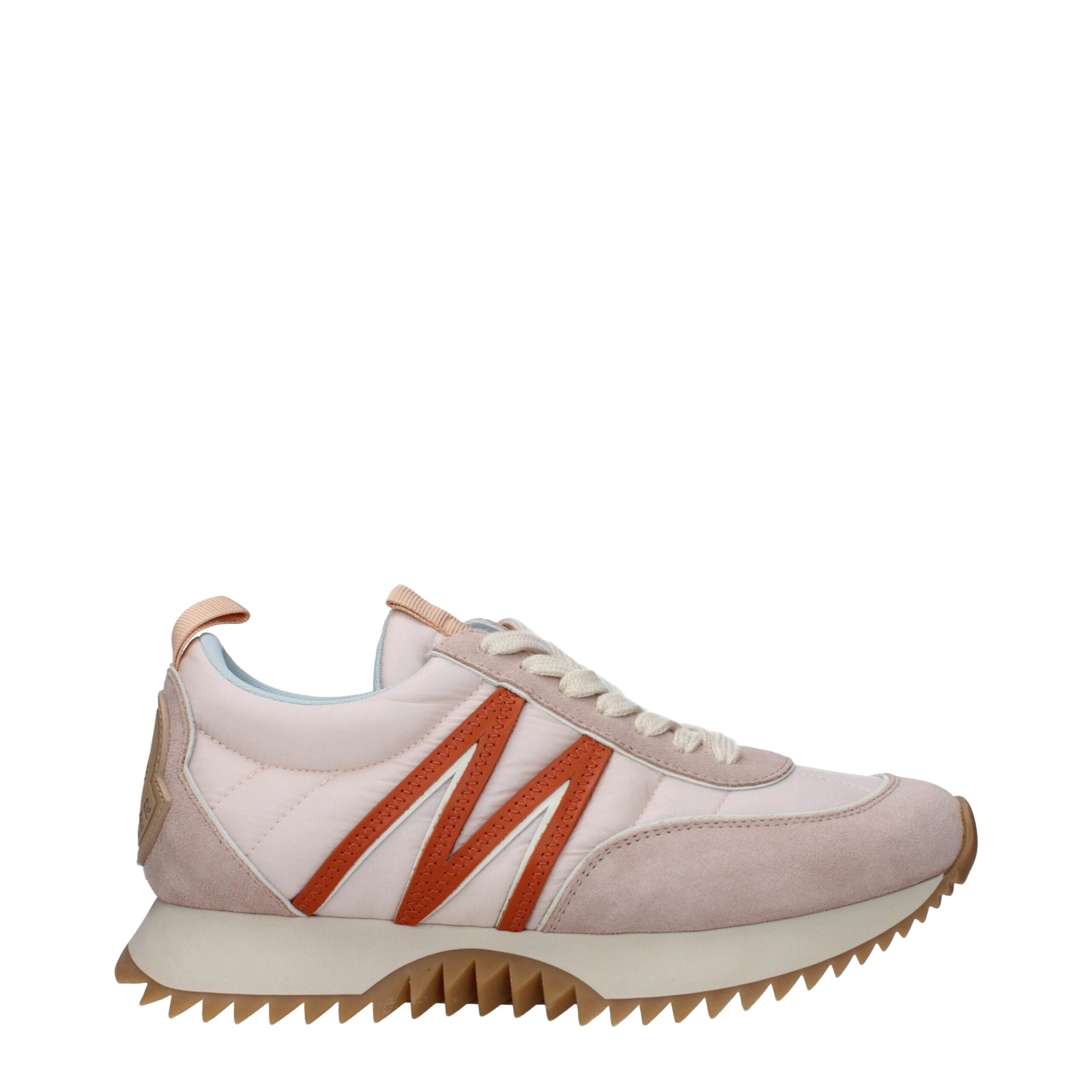 Chaussures chunky en tissu rose de Moncler, sneakers tendance avec design moderne et semelle épaisse.