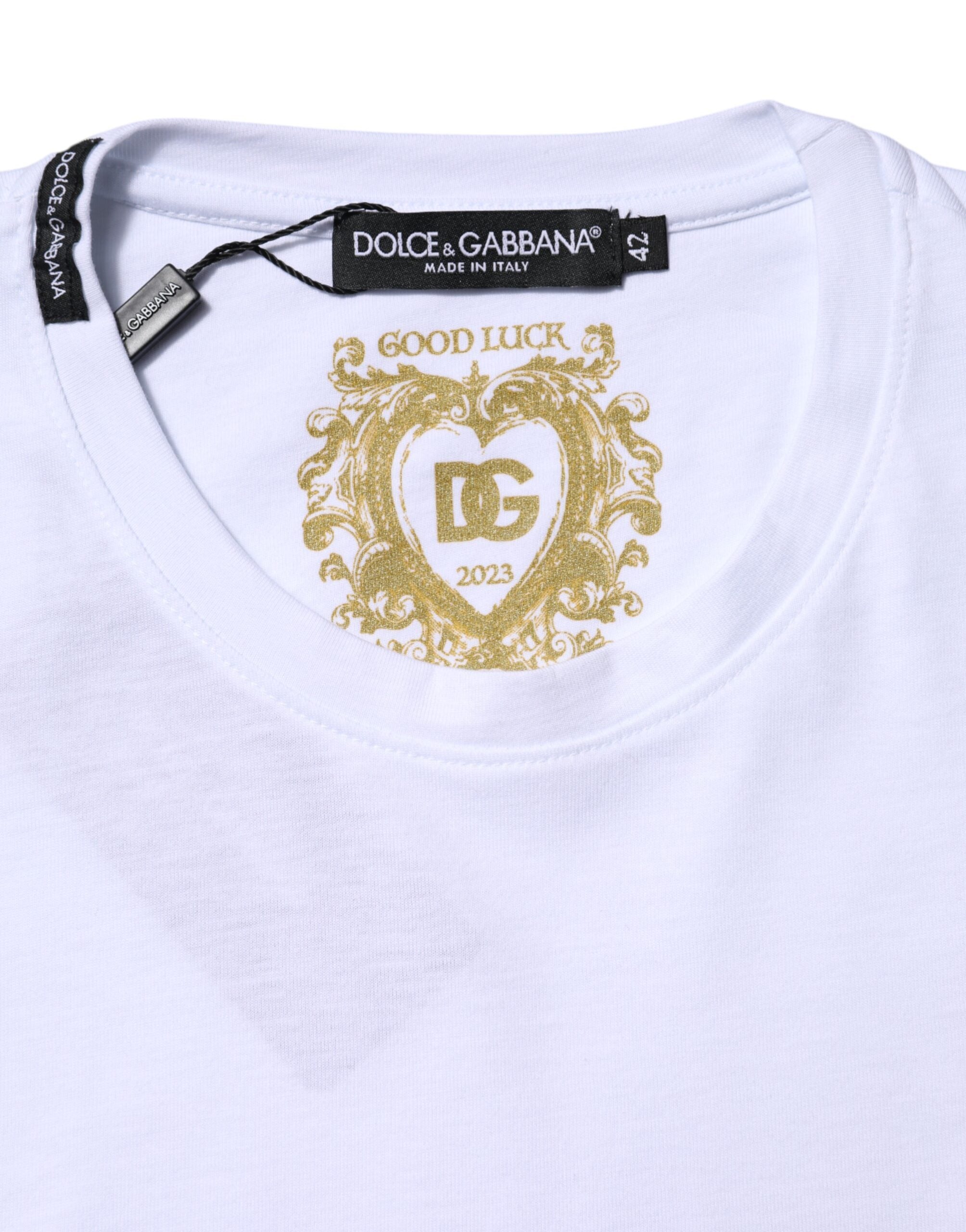 T-shirt blanc en coton Dolce & Gabbana Goodluck 2023 avec col rond, affichant un design de symbole porte-bonheur.
