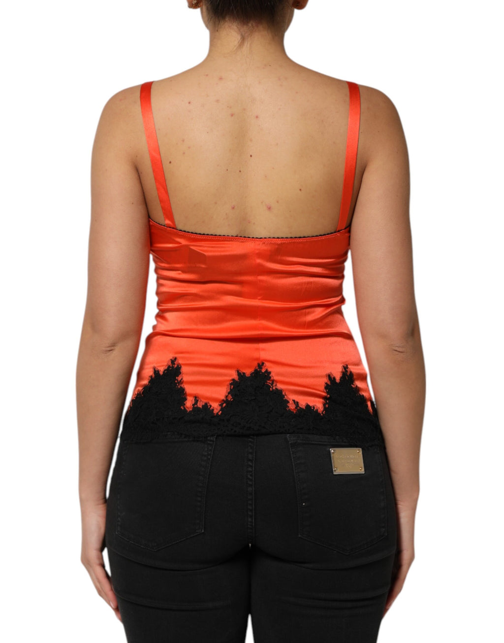 Débardeur sans manches en soie rouge et noire avec bordure en dentelle de Dolce & Gabbana, élégant et sophistiqué.