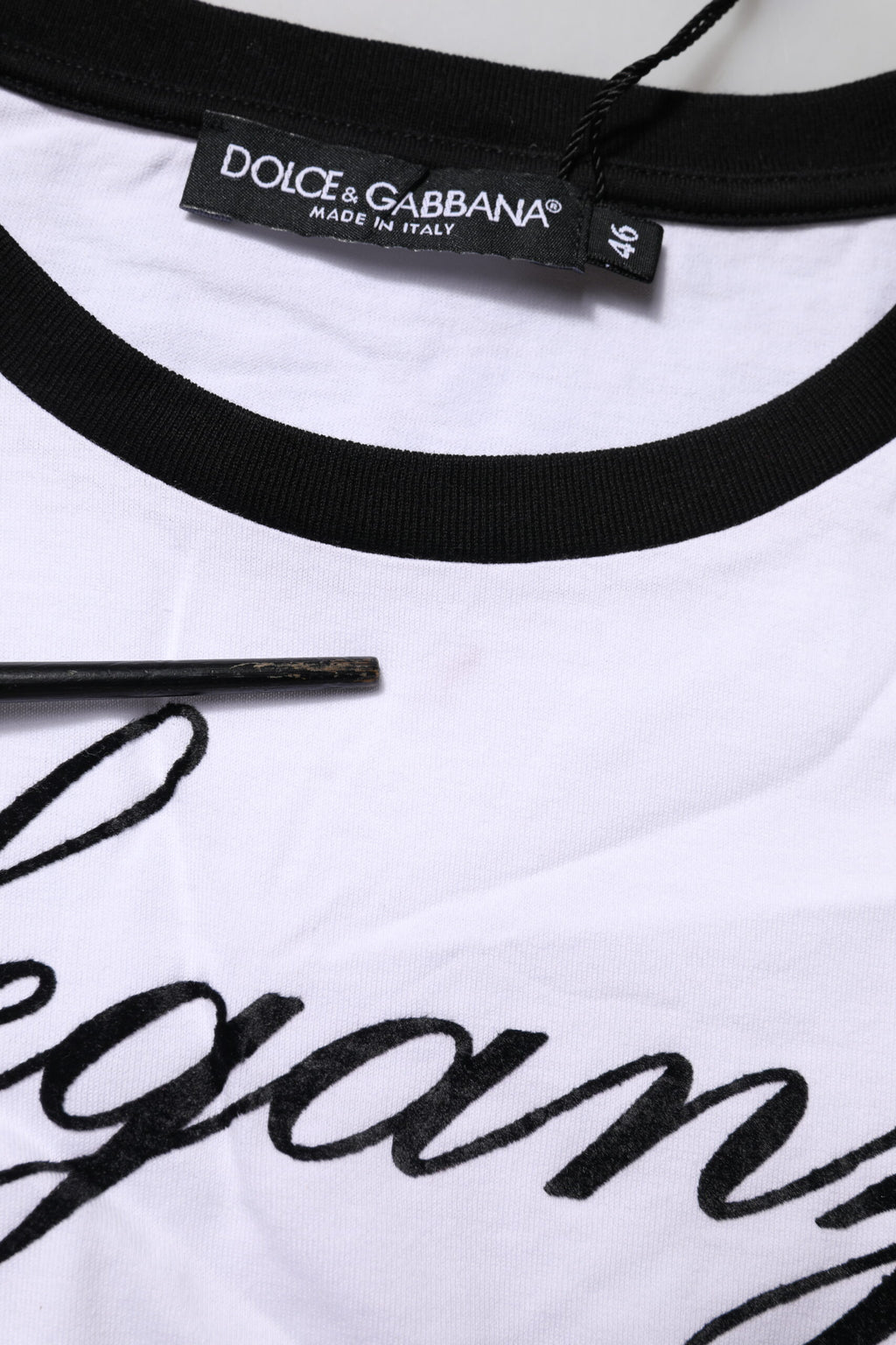 T-shirt blanc Dolce & Gabbana Eleganza en coton avec col rond, vue de face.