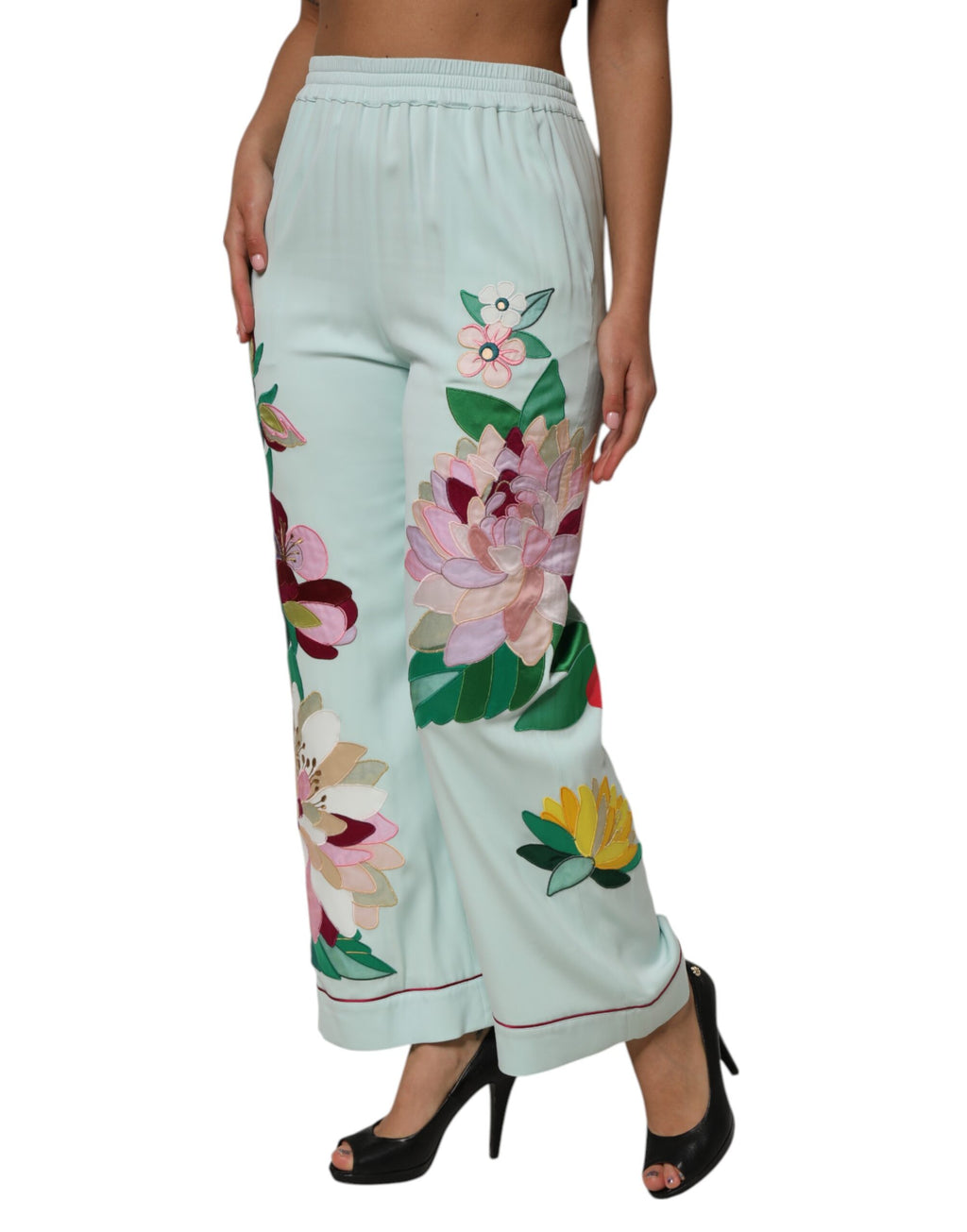 Pantalons de pyjama droits à fleurs vertes Dolce & Gabbana avec ceinture élastique, confortables et élégants pour la nuit.