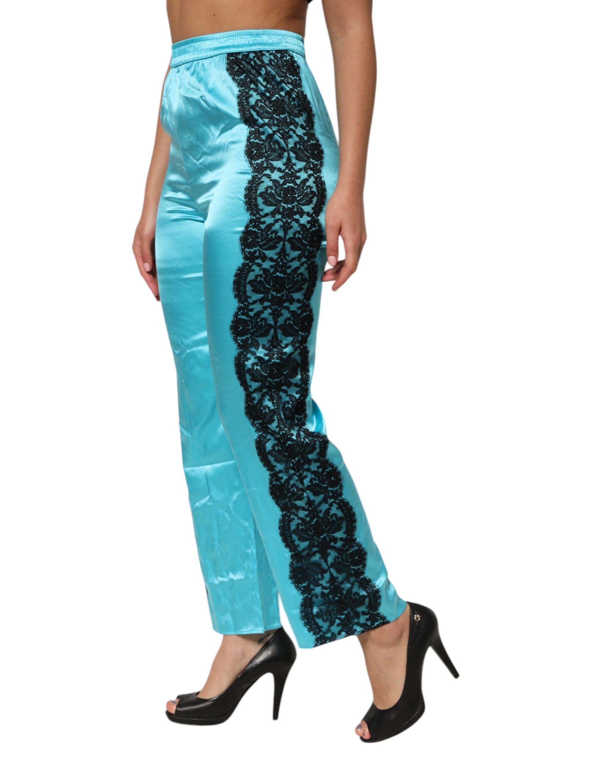 Pantalons de pyjama droits en soie bleue de Dolce & Gabbana, style garterisé pour femmes, élégants et confortables.