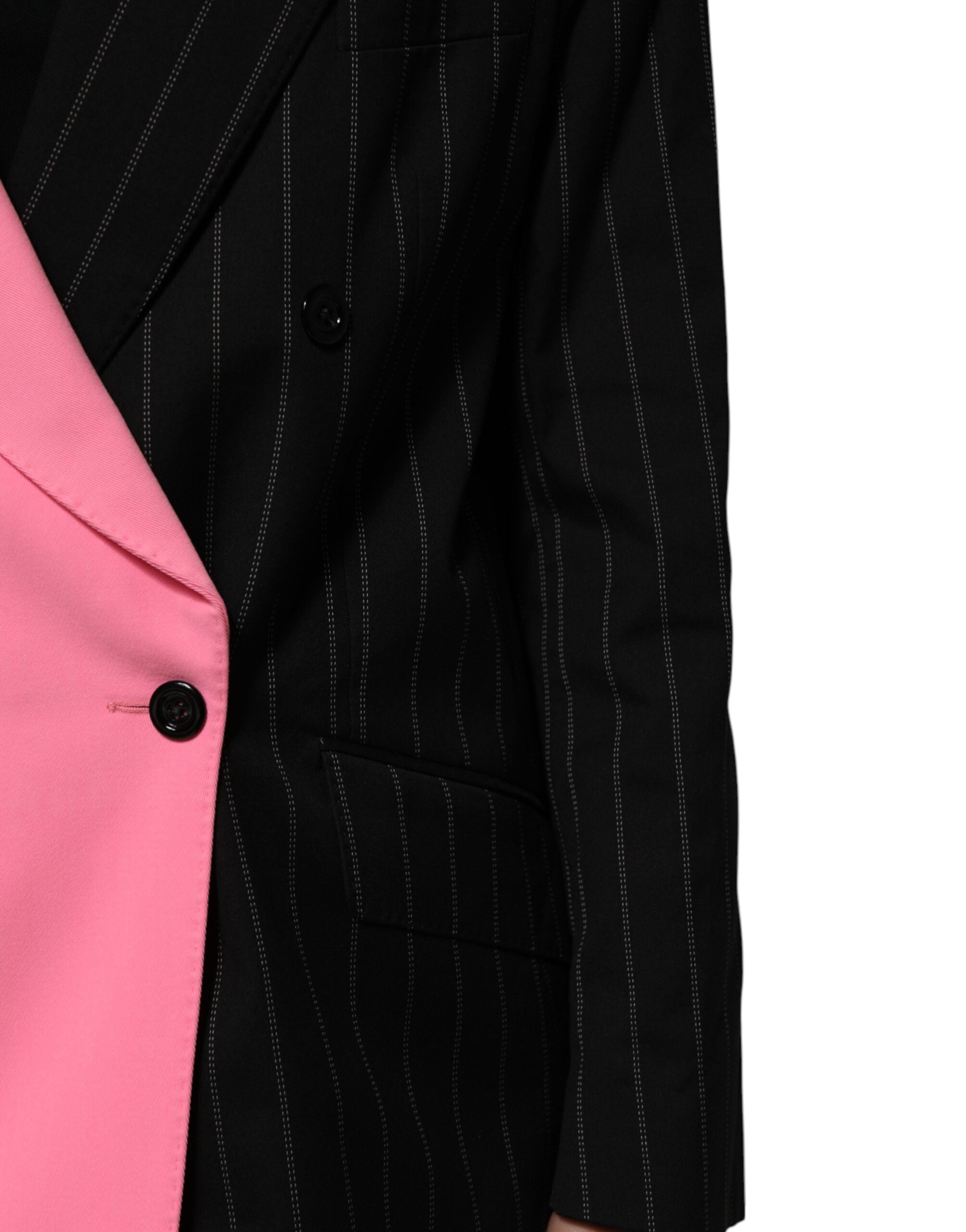 Manteau Dolce & Gabbana à patchwork multicolore avec embellissements, en tissu élégant et tendance.