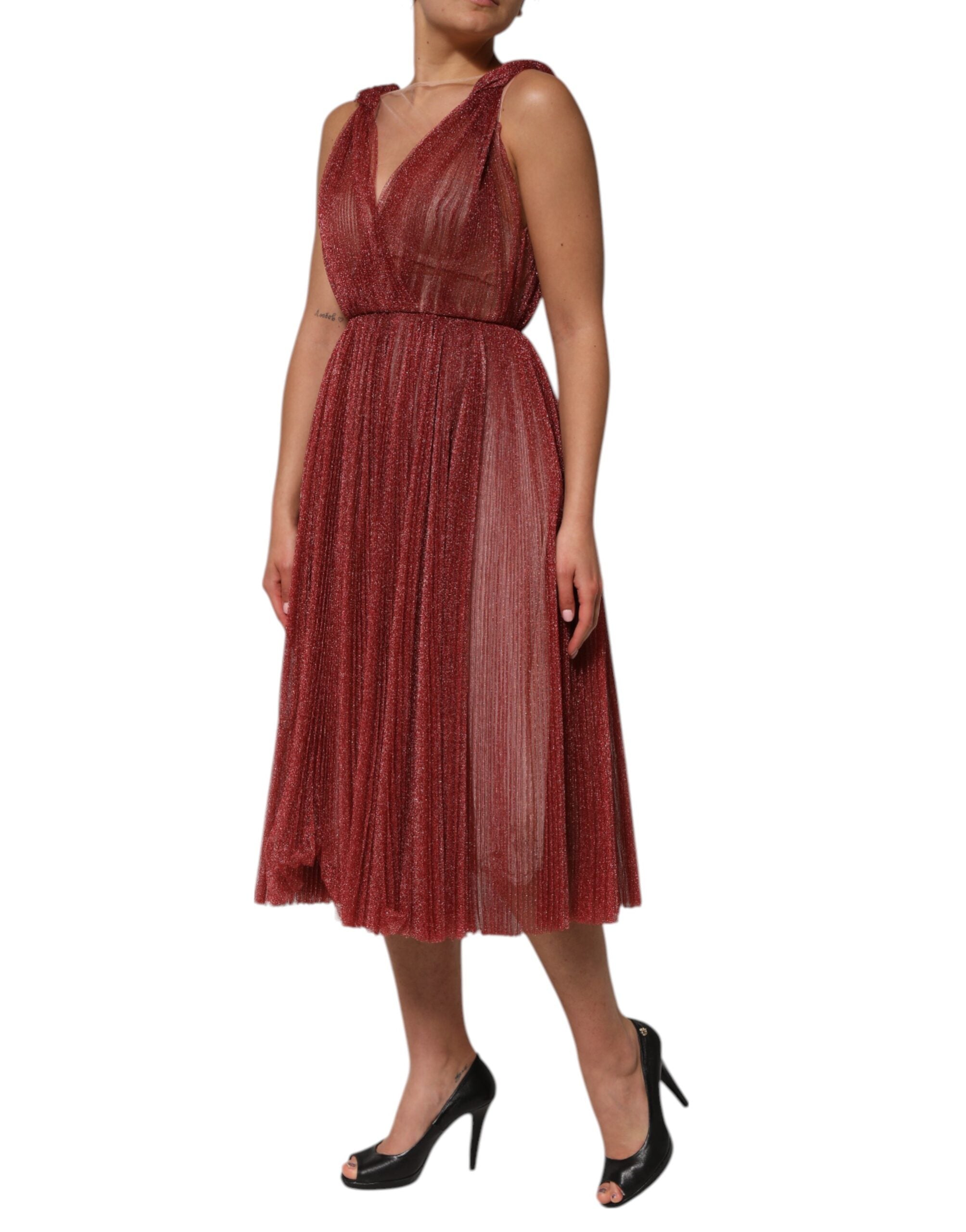 Robe midi en mesh bordeaux sans manches de Dolce & Gabbana, coupe en ligne A, élégante et sophistiquée.