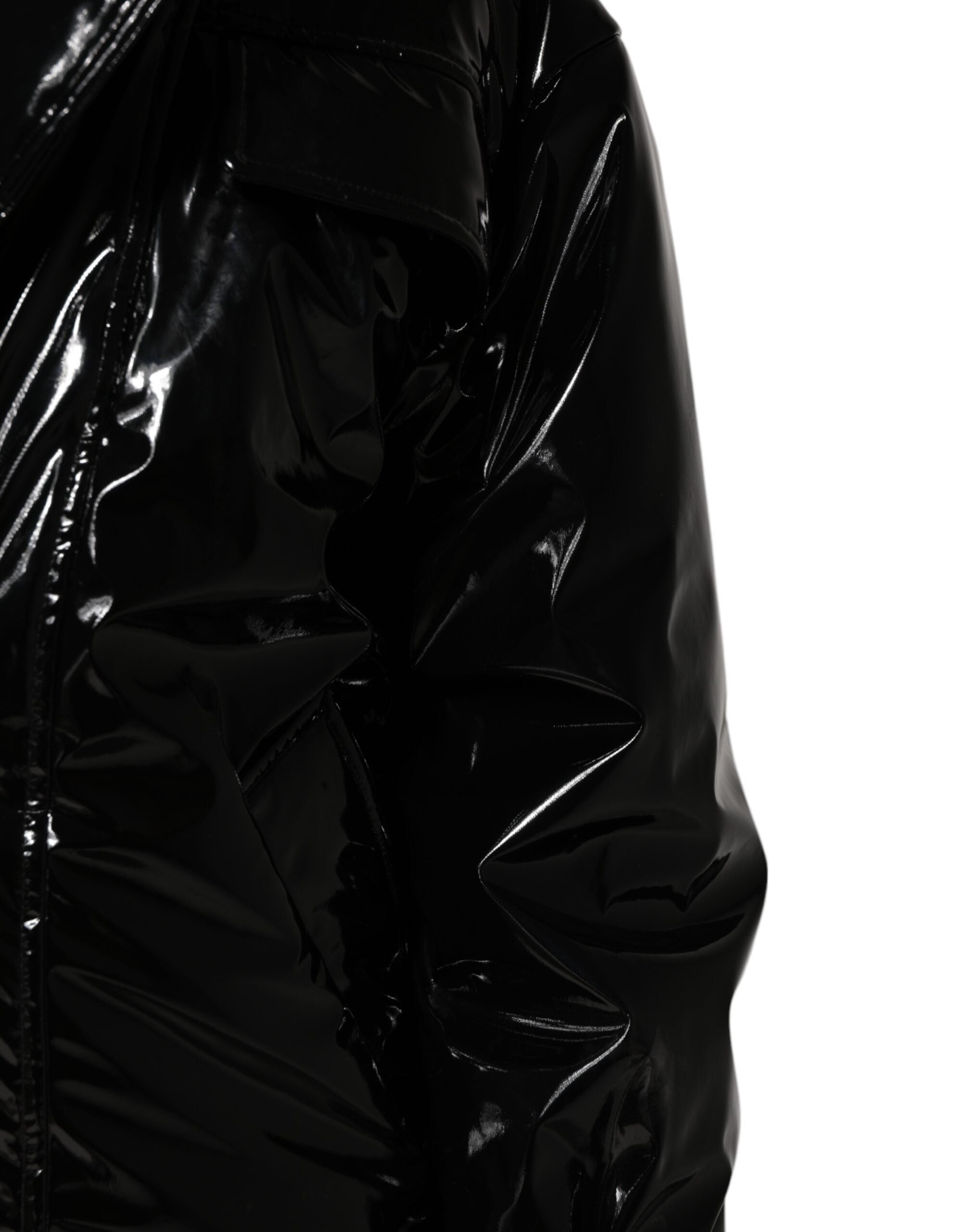 Veste matelassée noire en polyester Dolce & Gabbana, manteau puffer chaud et élégant avec capuche.