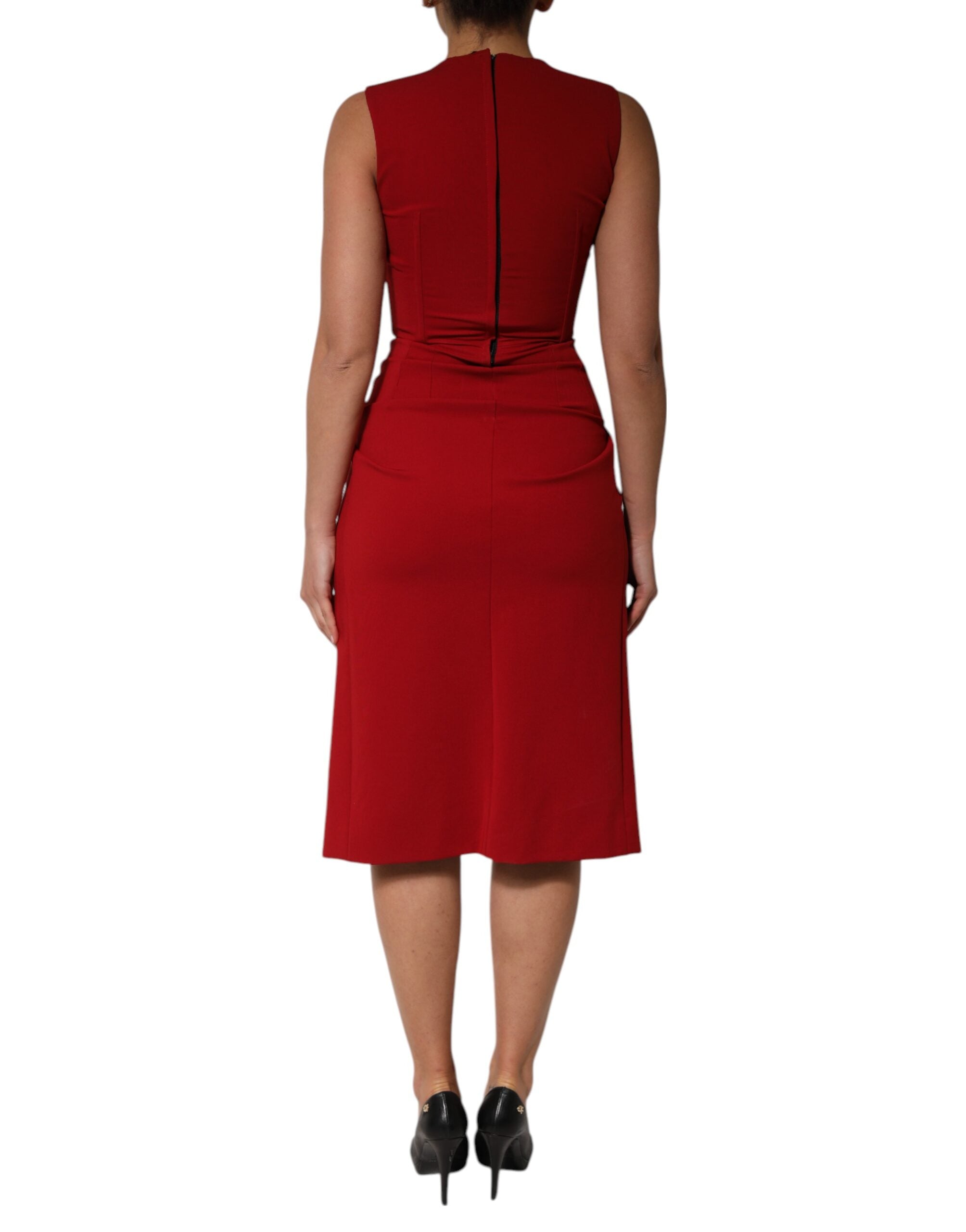 Robe midi rouge en viscose extensible Dolce & Gabbana avec fente, coupe ajustée et élégante, vue de l'avant.
