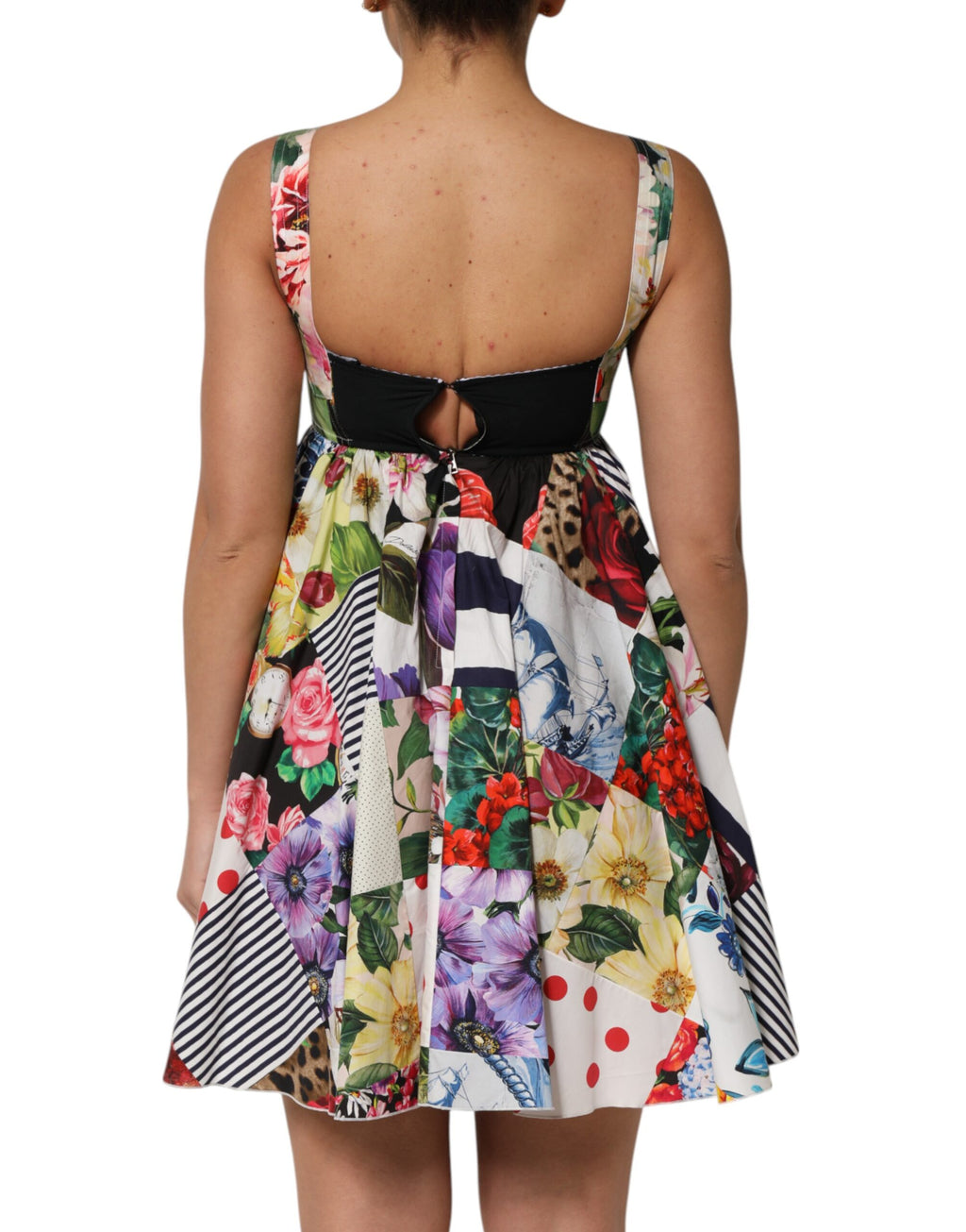 Robe courte à patchwork multicolore en coton de Dolce & Gabbana, style évasé et tendance.