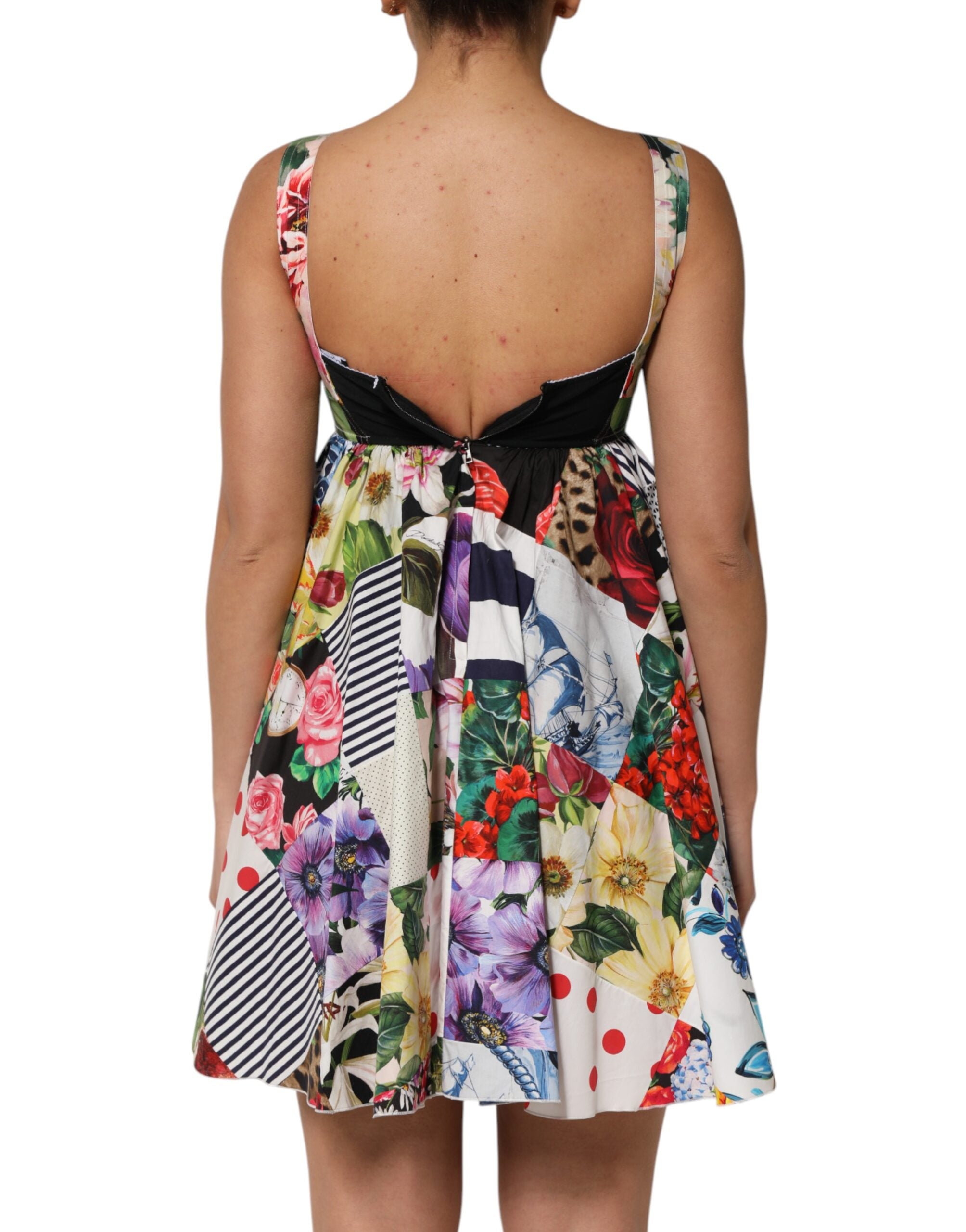 Robe courte en coton Dolce & Gabbana à patchwork multicolore, coupe évasée et motif coloré.
