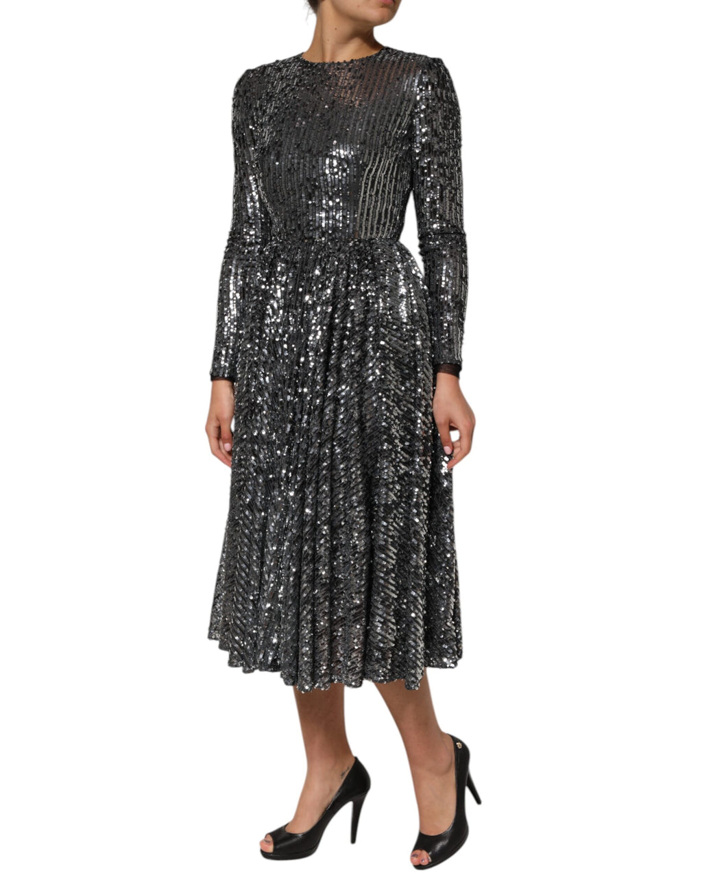 Robe midi élégante Dolce & Gabbana à manches longues en sequins noirs, coupe en A, style sophistiqué et chic.
