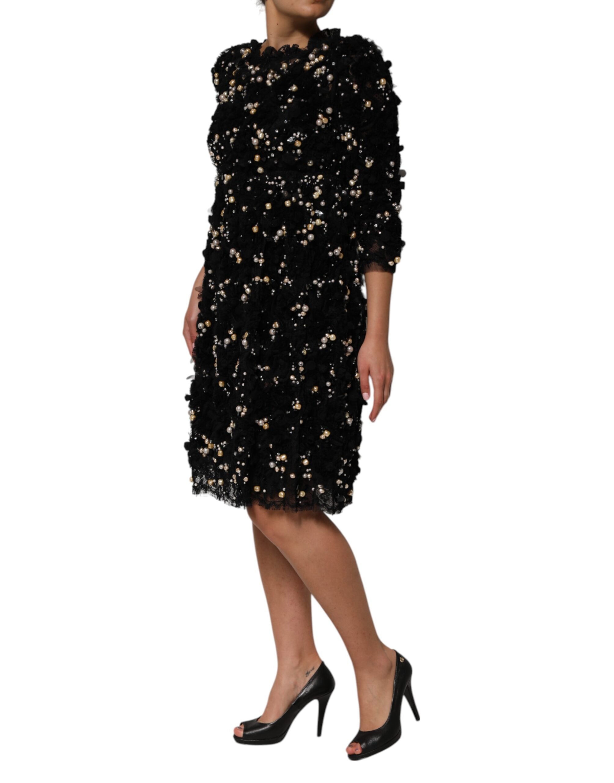 Robe droite Dolce & Gabbana noire en viscose avec embellissements de perles et détails élégants visible sur l'image.