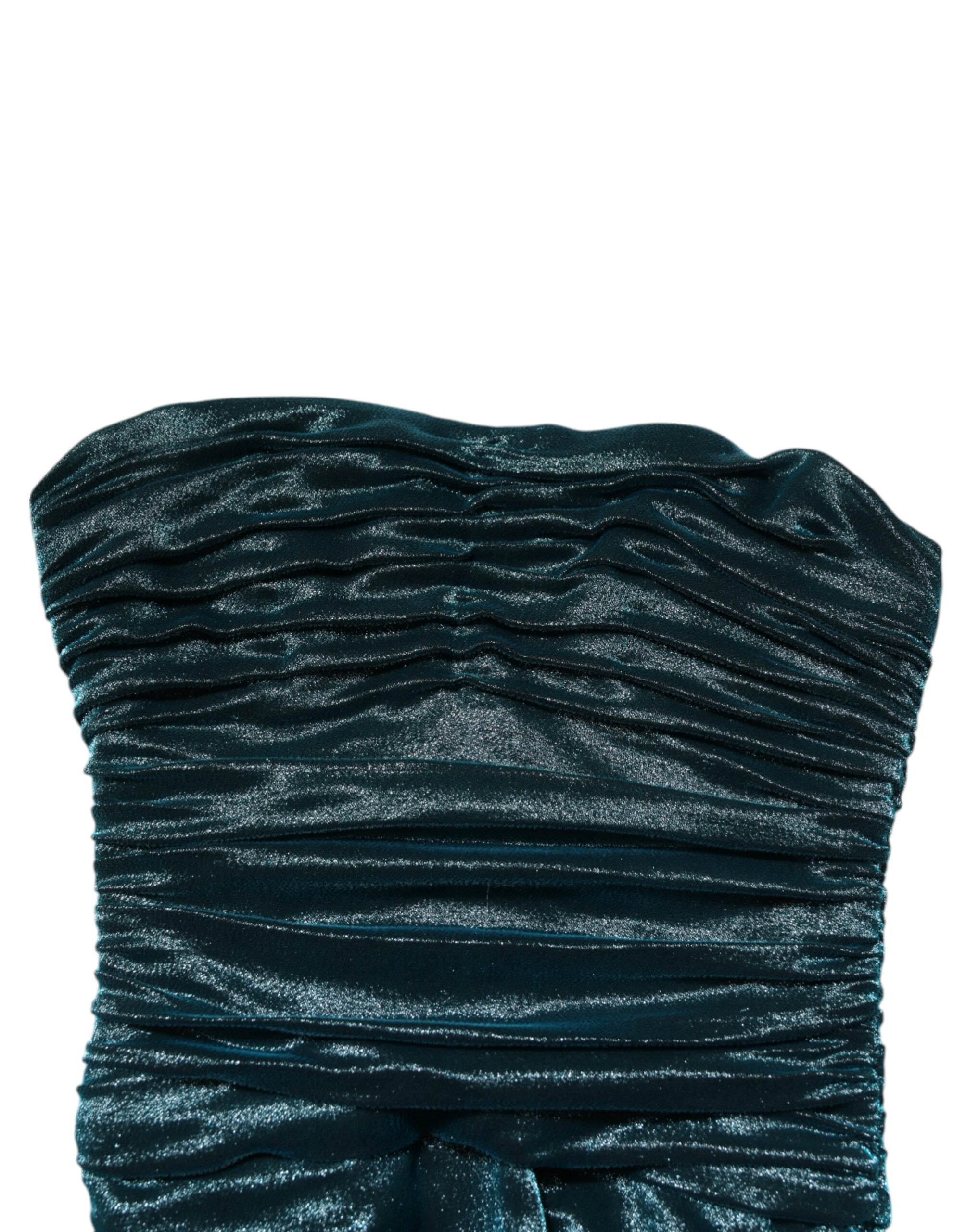 Robe serbe en satin de soie verte de Dolce & Gabbana, ajustée, sans bretelles, élégante et sophistiquée.