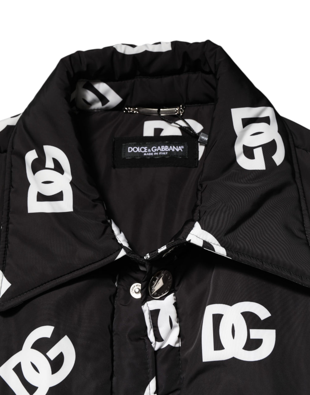 Veste coupe-vent en nylon noir Dolce & Gabbana DG Monogram, avec logo distinctif, style moderne et élégant.