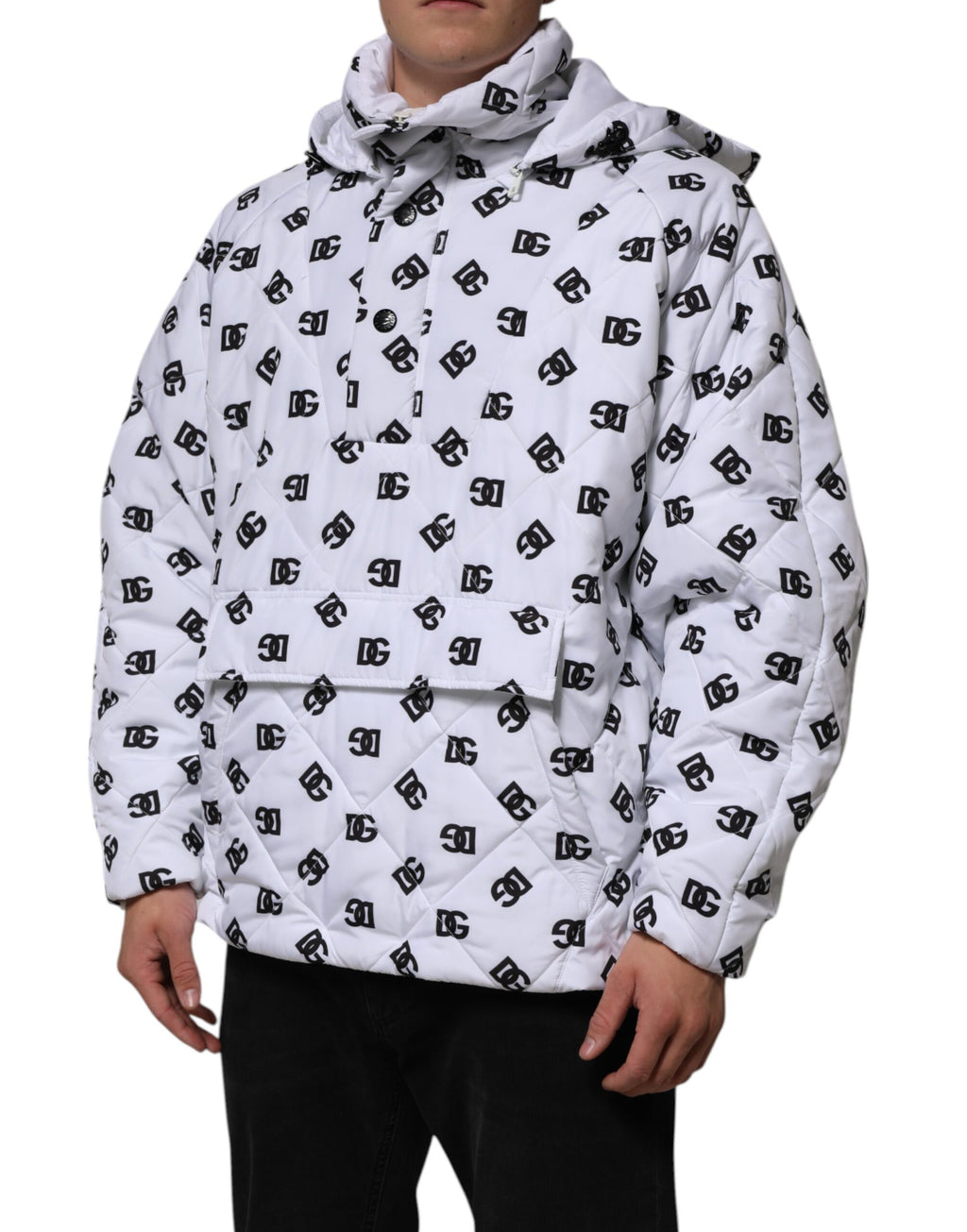Veste à capuche blanche en duvet matelassé Dolce & Gabbana DG Monogram, style élégant et chaud.