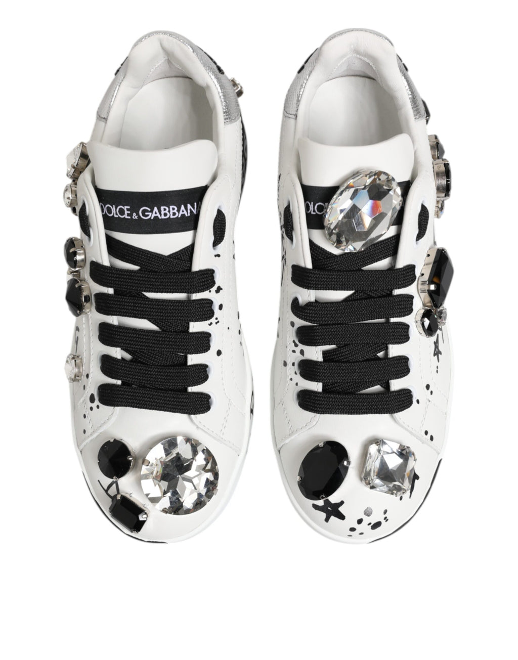 Chaussures sneakers blanches Dolce & Gabbana Portofino en crystal, vue de face avec détails brillants et design élégant.