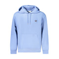 T-shirt homme en coton Calvin Klein Azzurro, bleu clair, avec logo discret, porté sur un mannequin.
